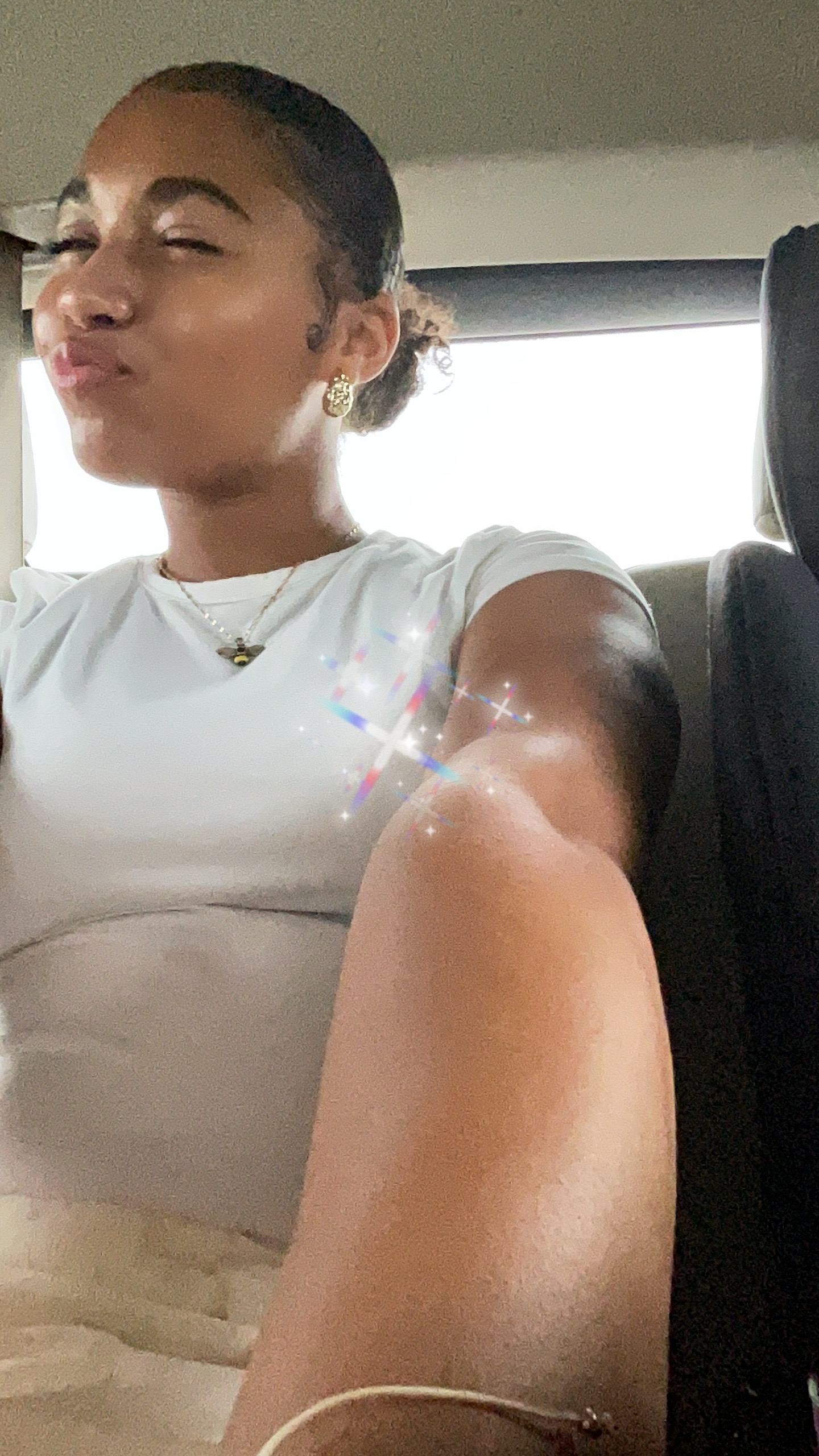 @Deja 🦋