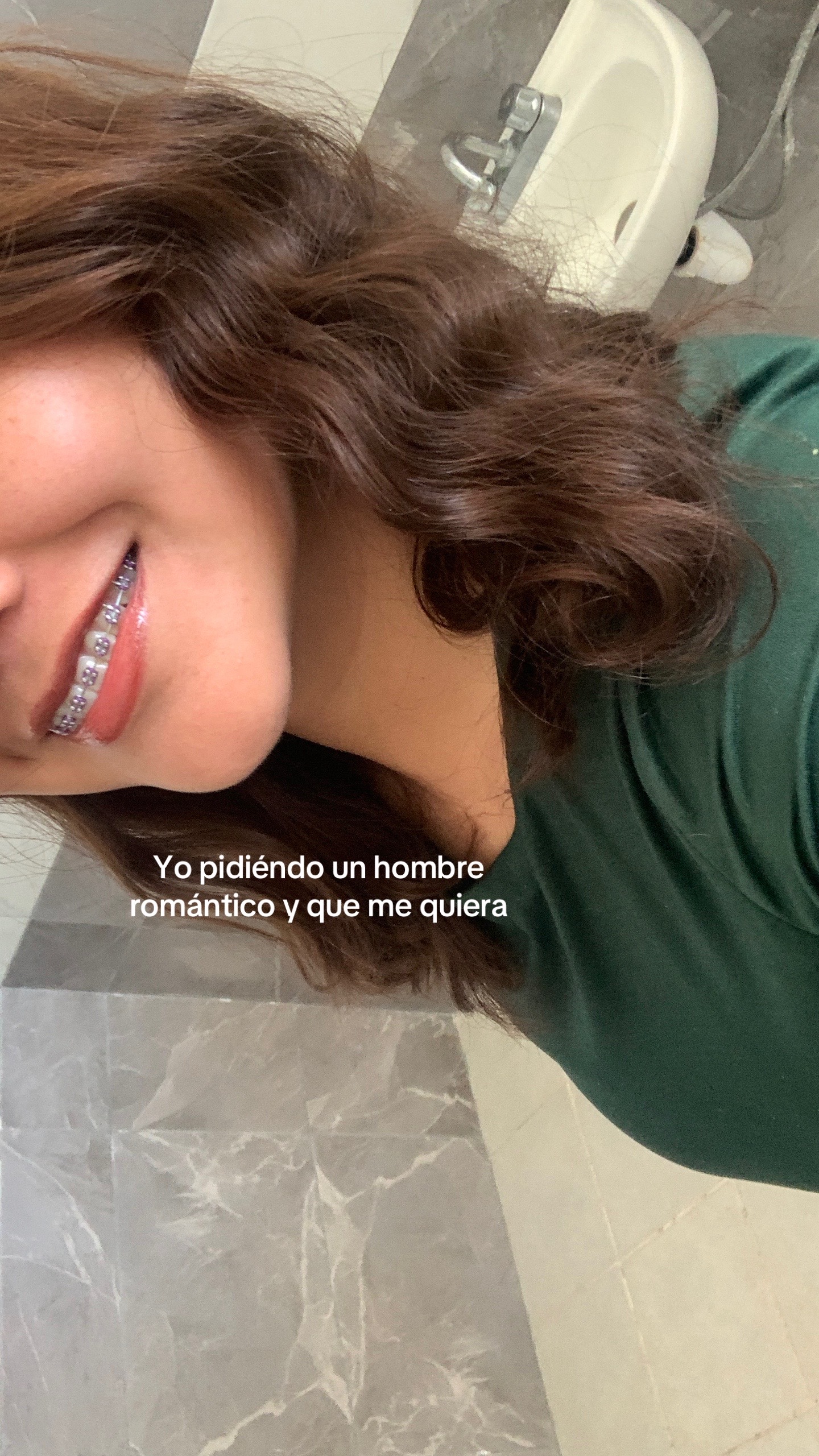@Lucerito