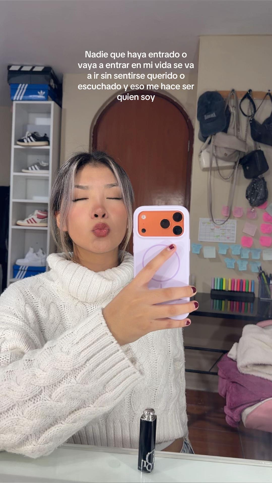 @andrea_saenz_8