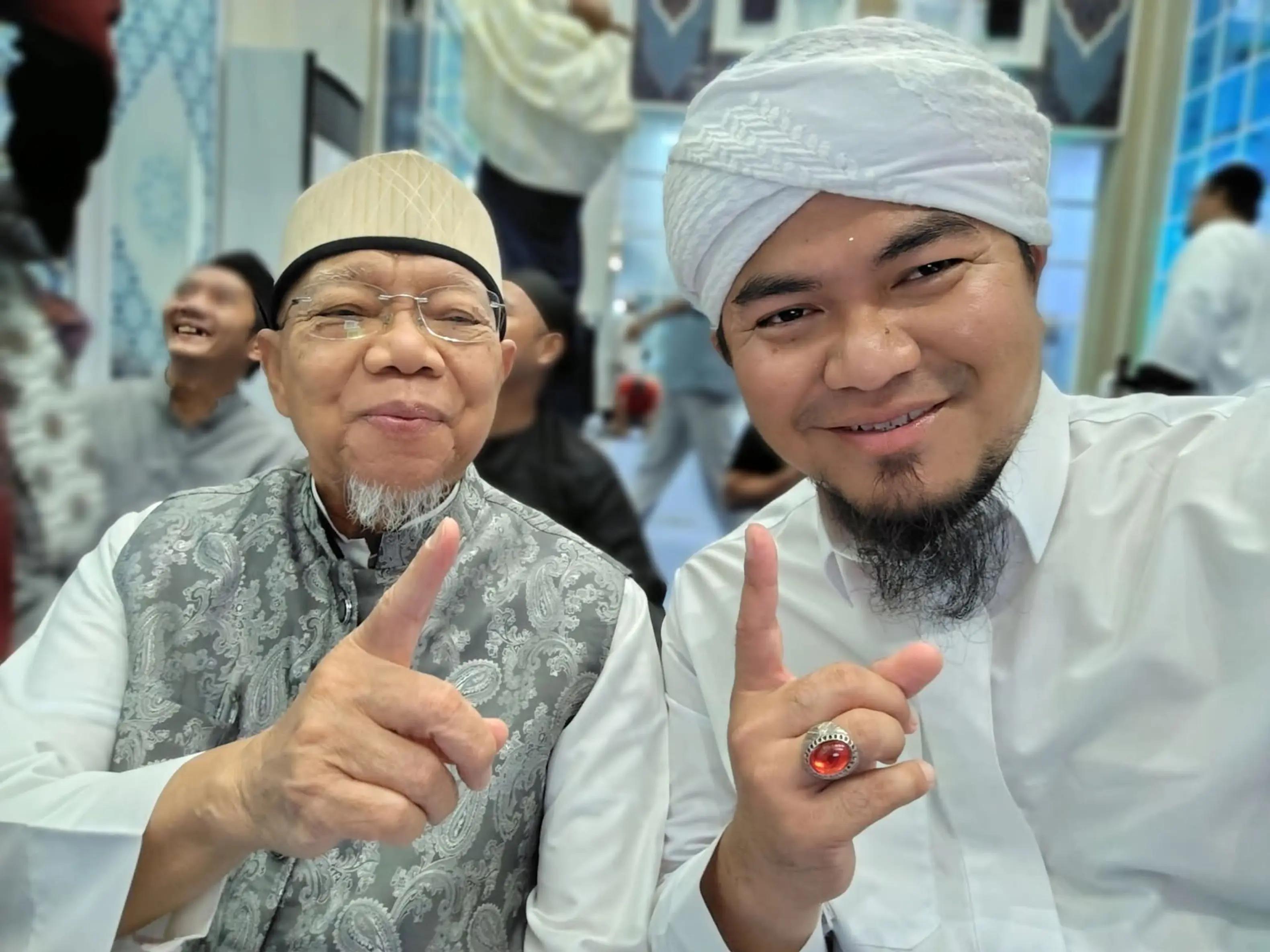 @Ustaz Hj Taufik ( UT )