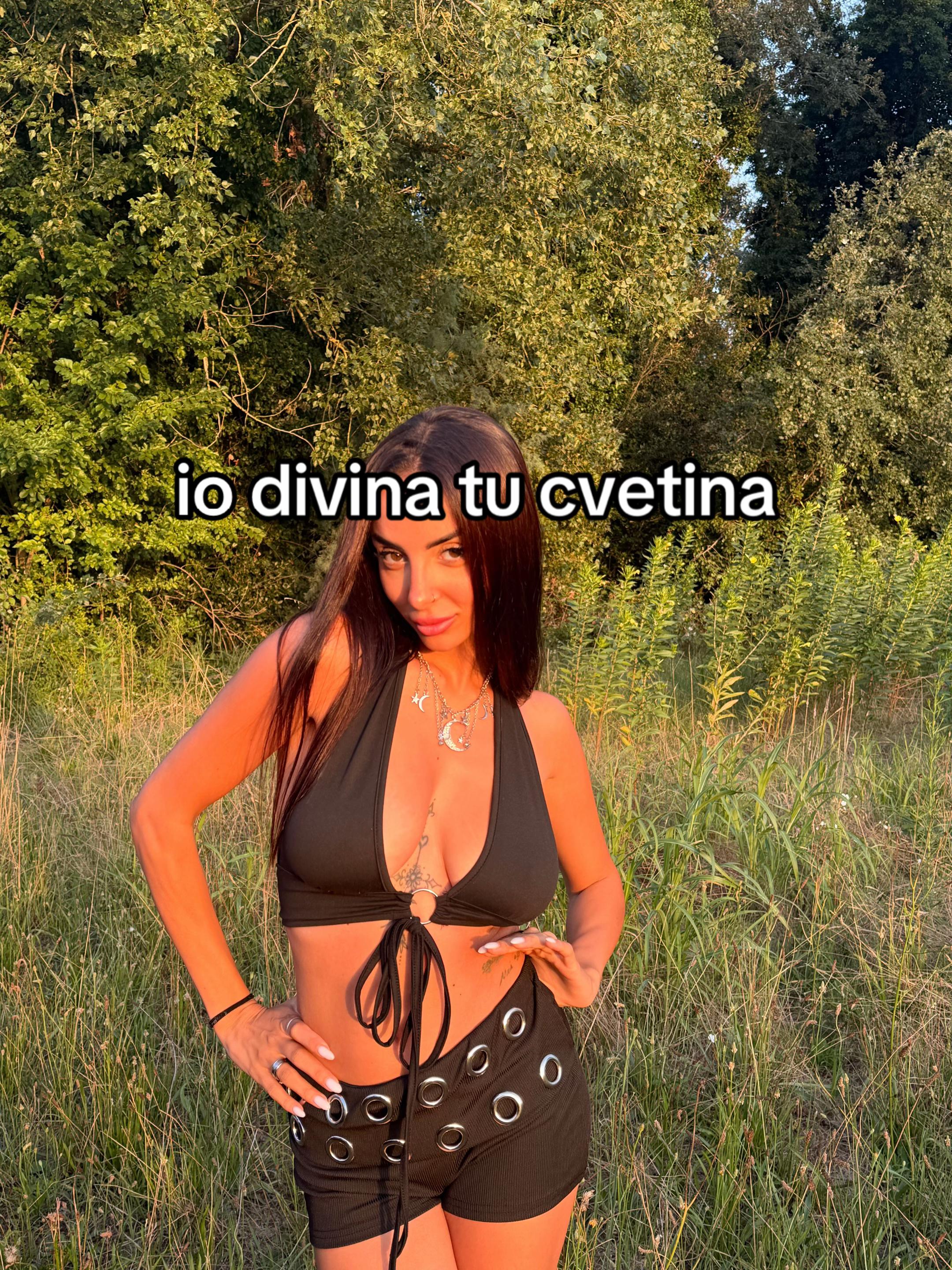 @Laura🦂