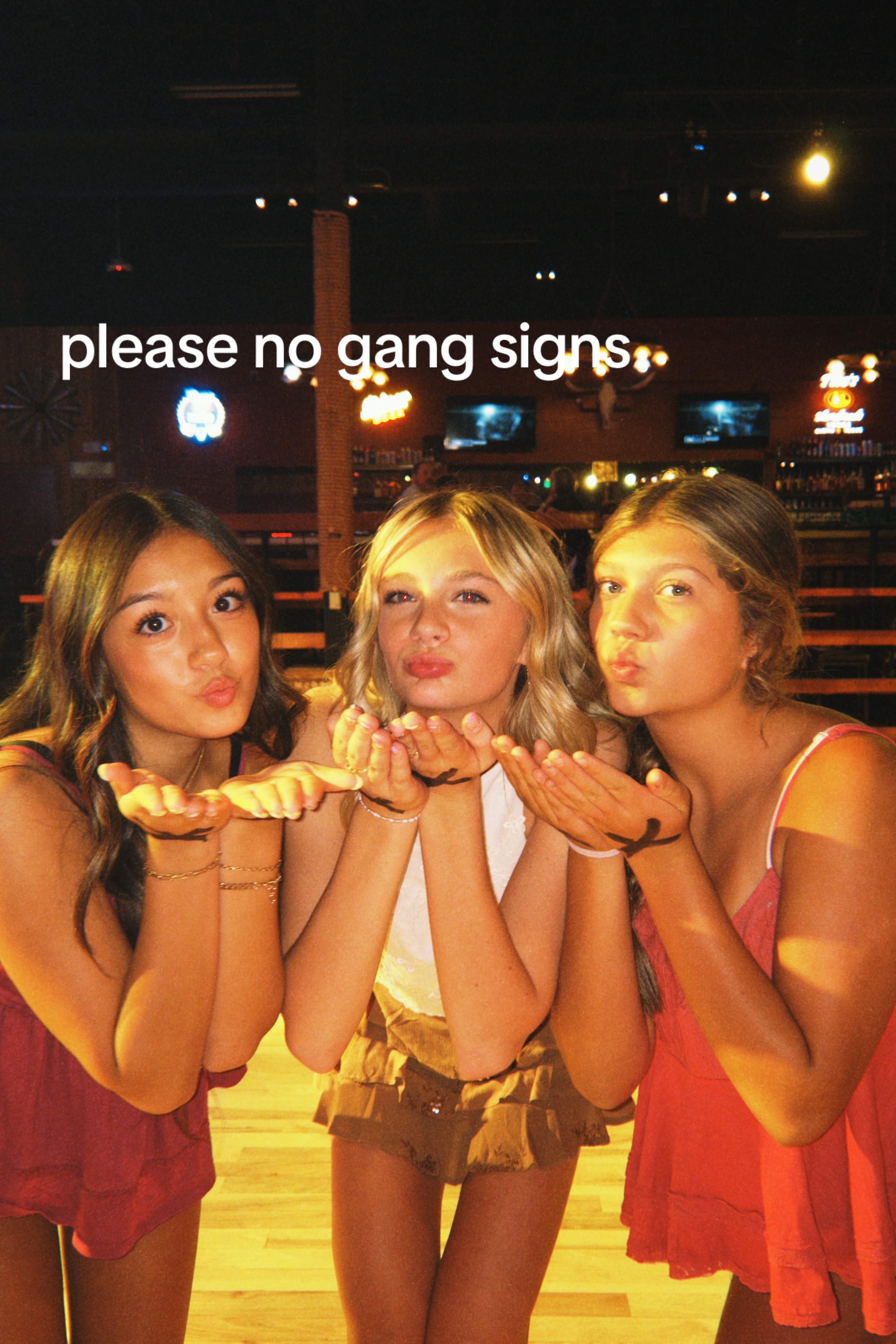 @q&upsilon;&iota;ии🐛💐