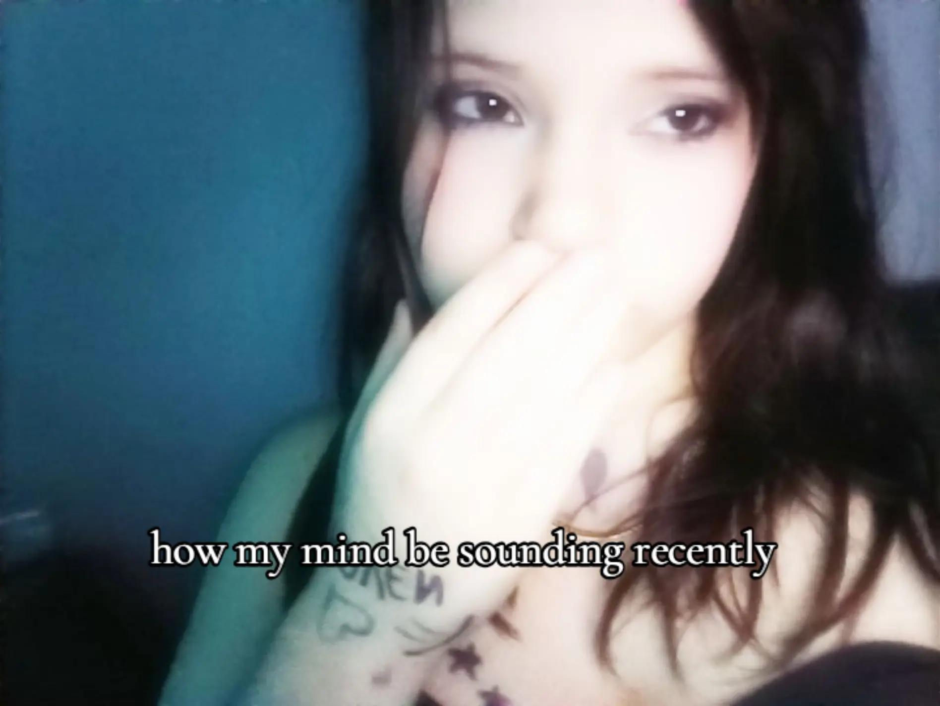 @𝔰𝔬𝔭𝔥🧟♀️🕷️