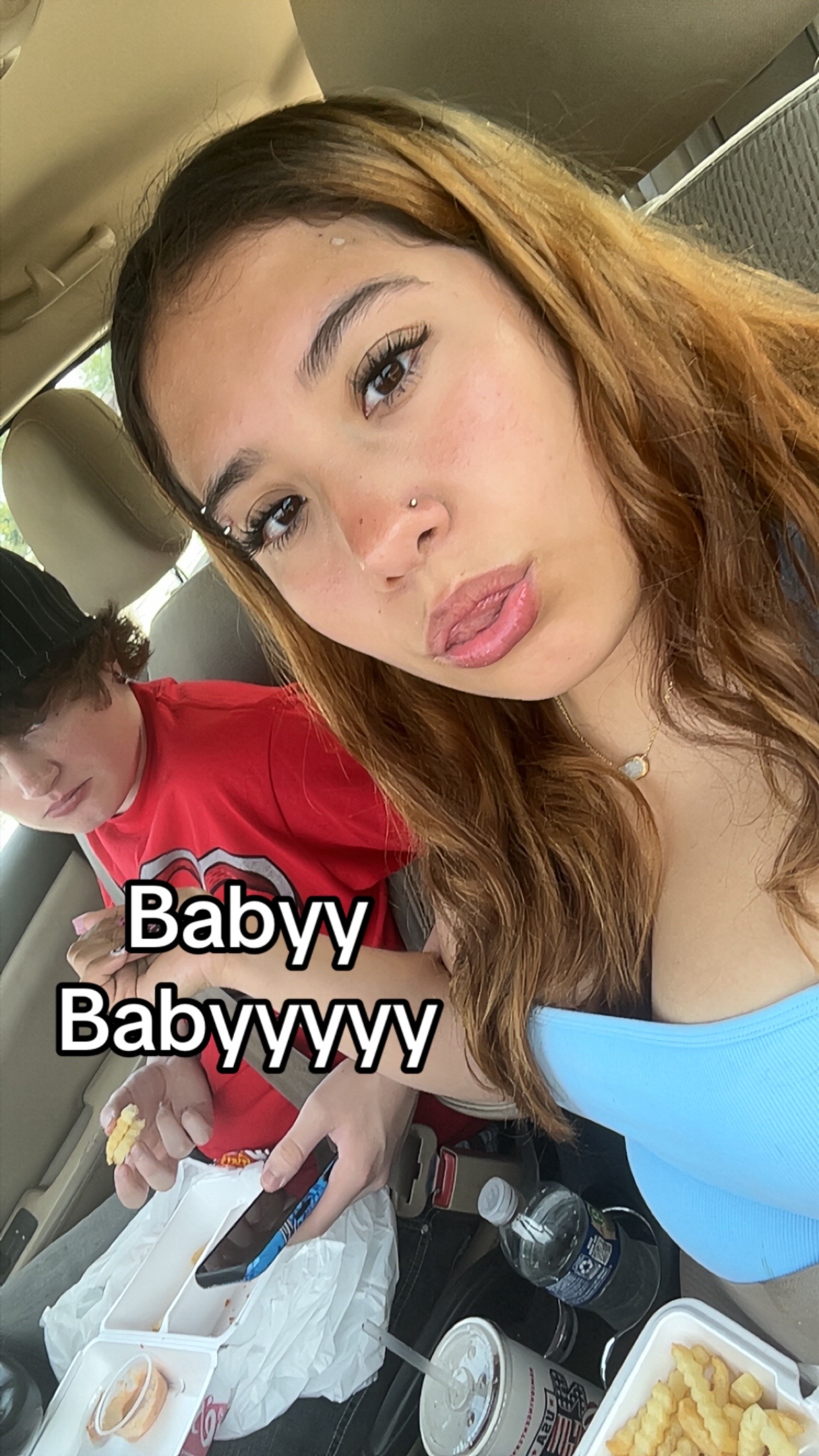 @miavela333