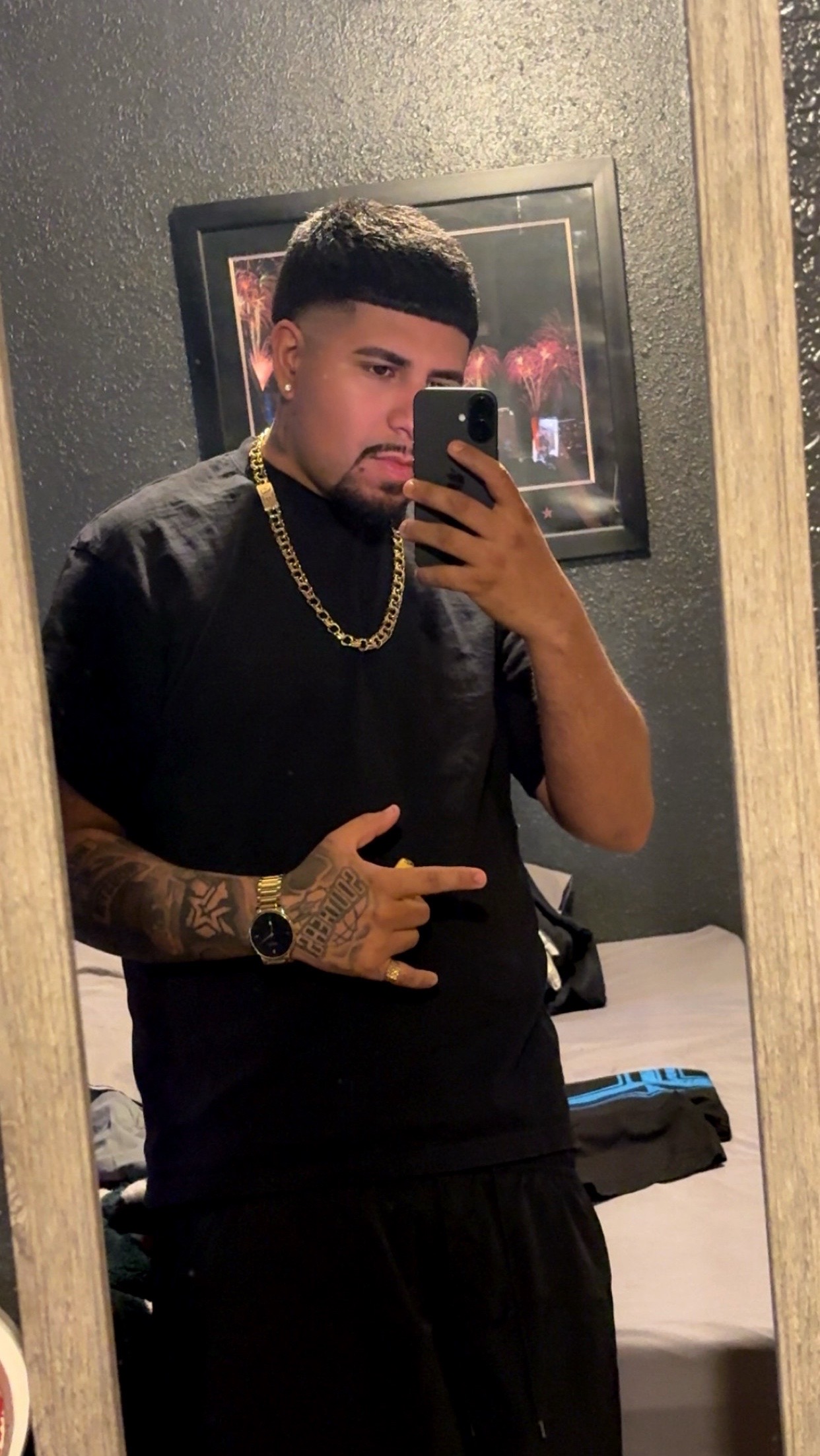 @__joelflores__