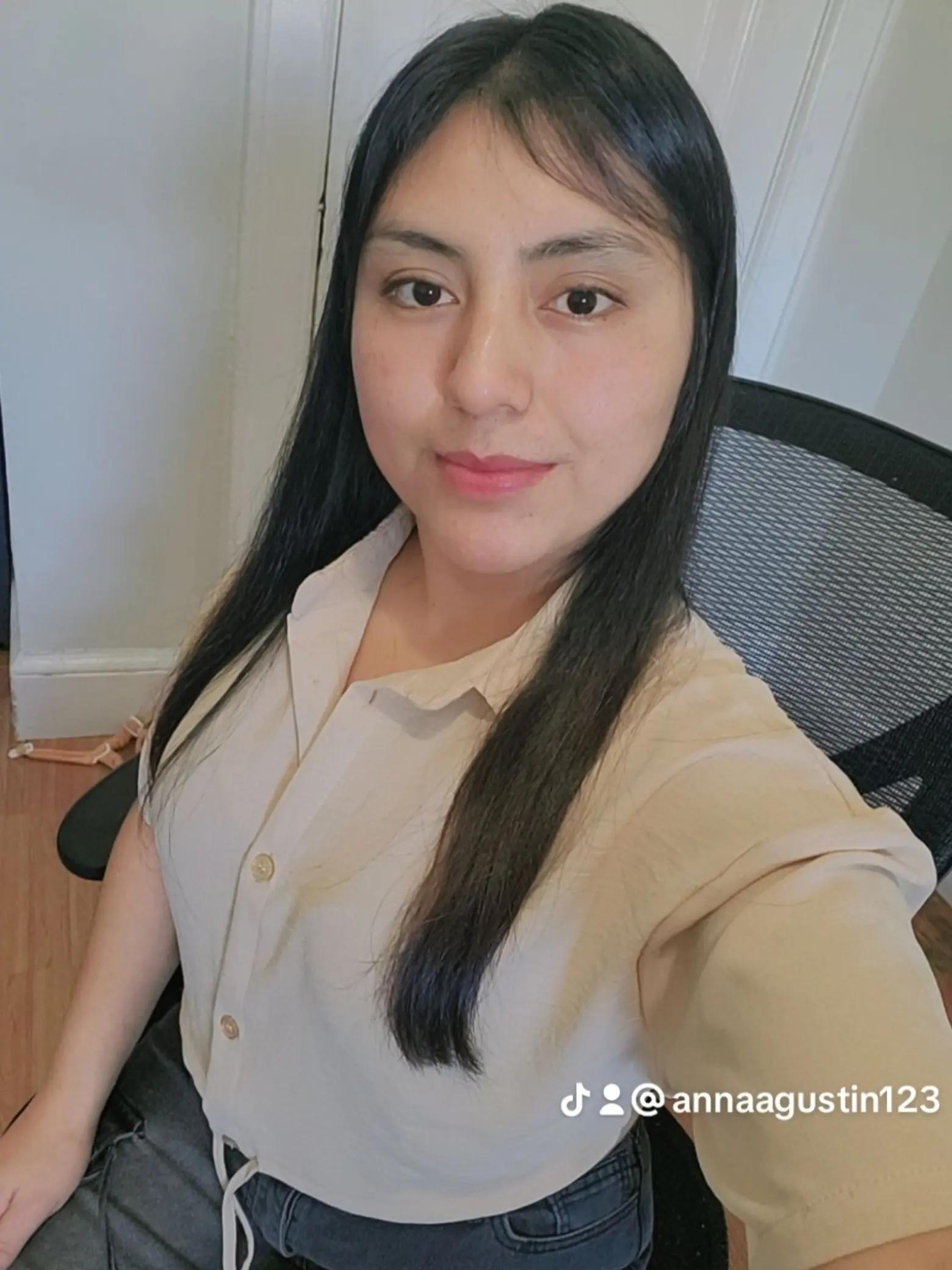 @Anna🦋🥰👑