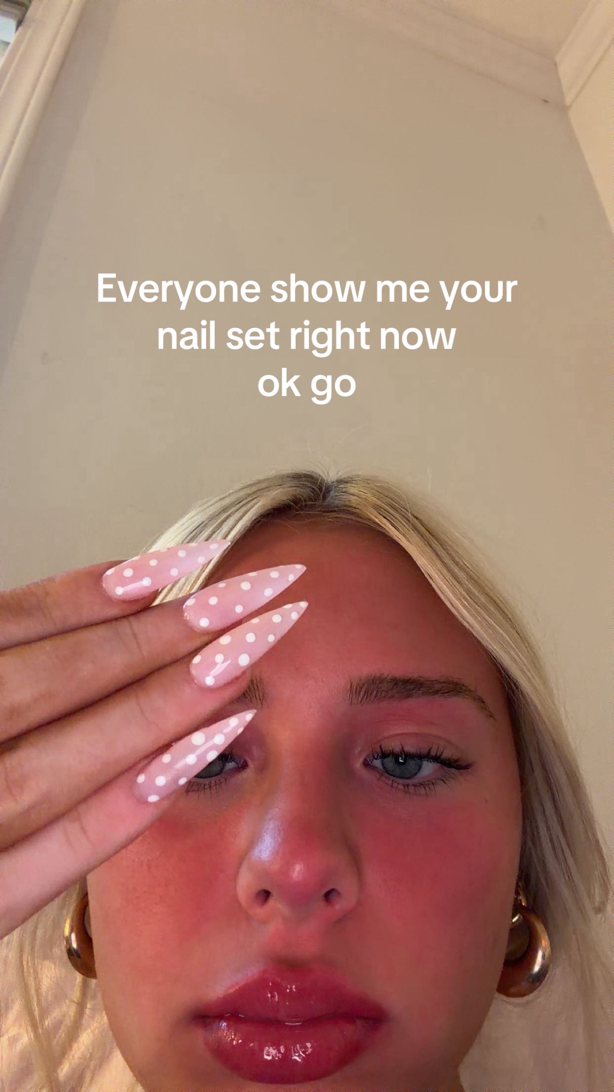 @👸🏼