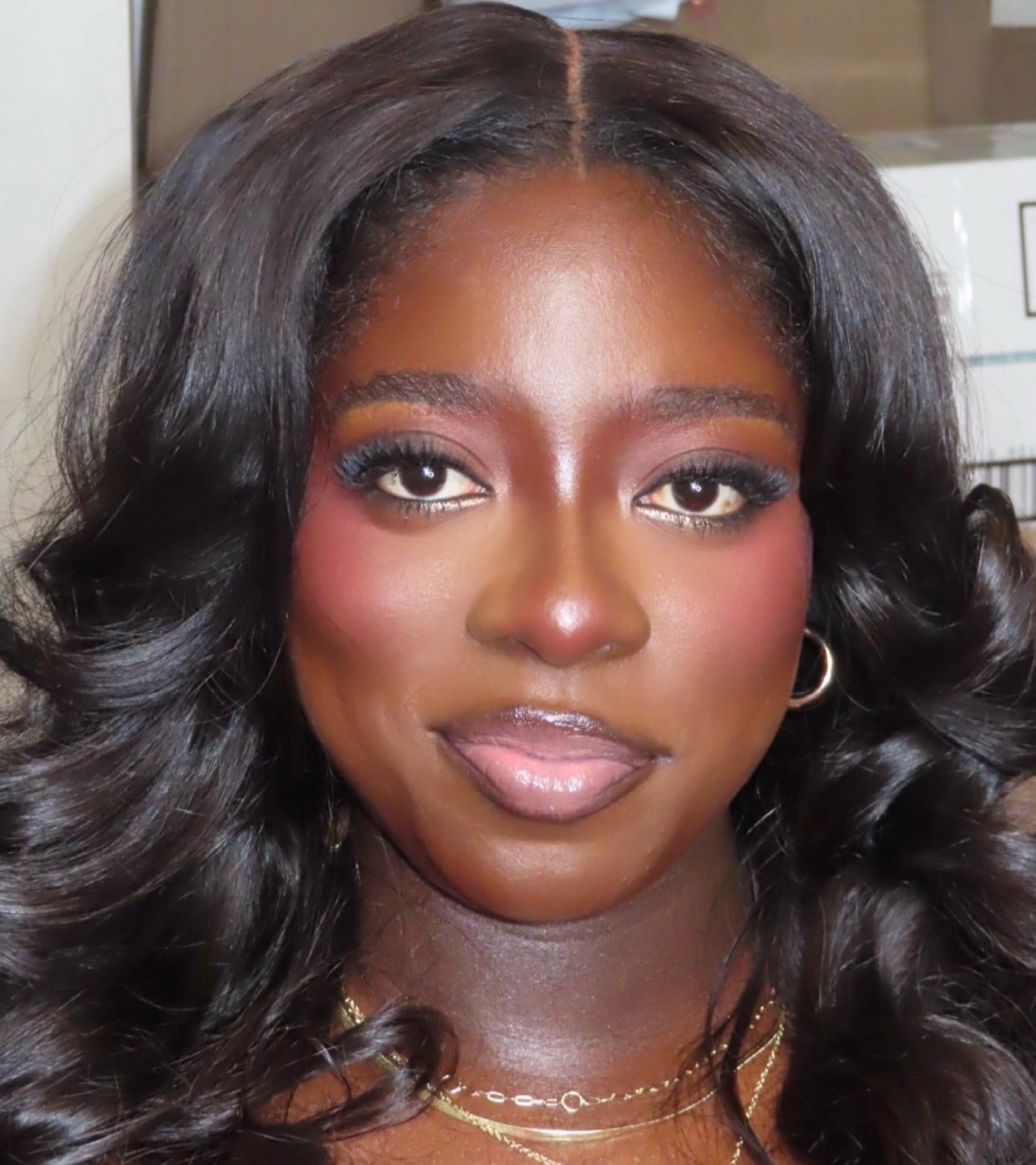 @PasBeautyGlam/Travel MUA