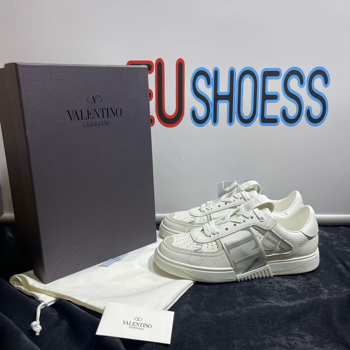 @eushoess.official