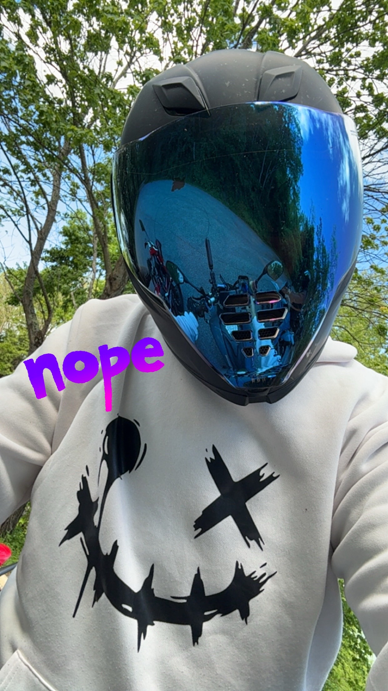 @sharkkyy