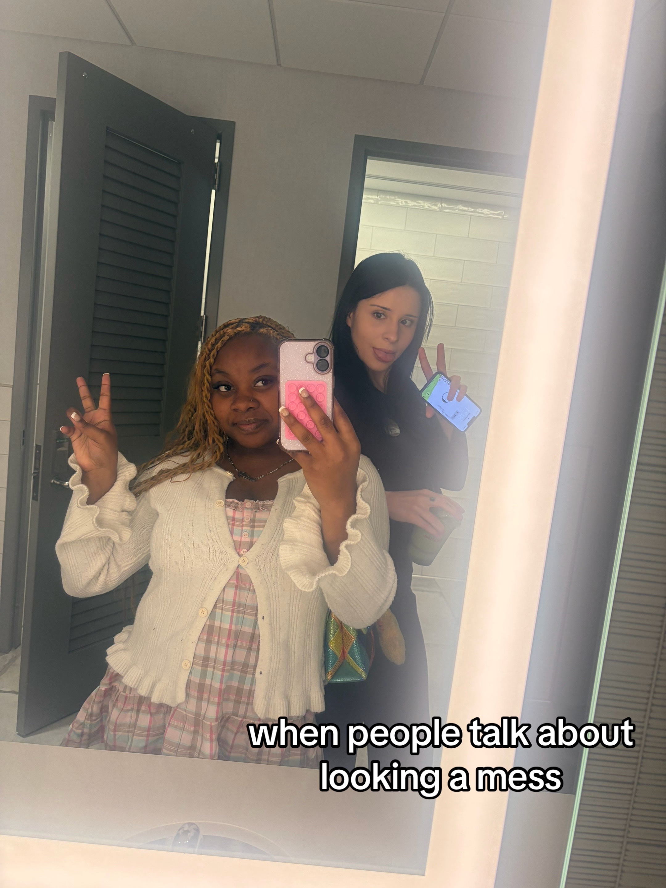 @houseoflaressia_