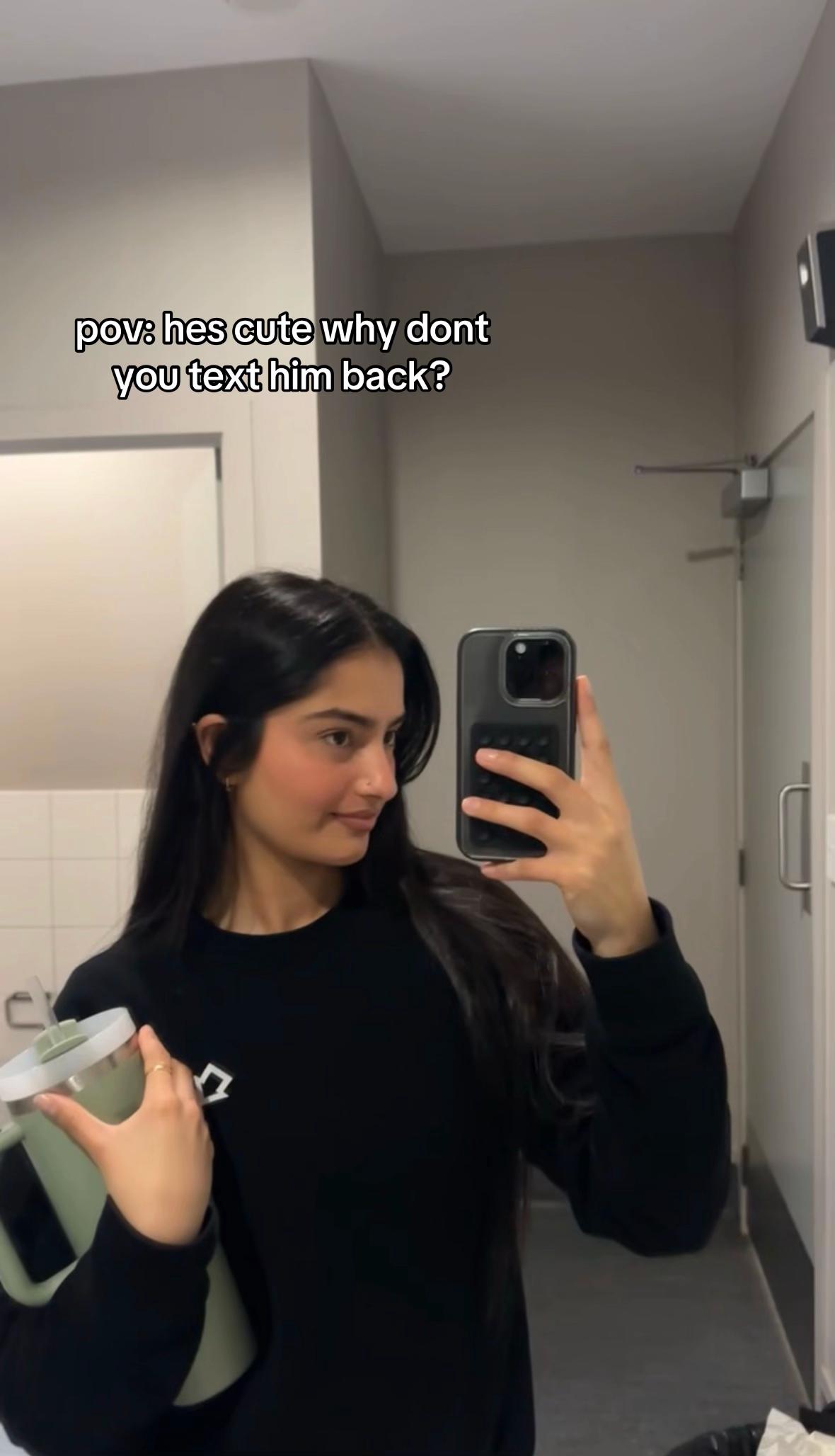 @SIYA KALER