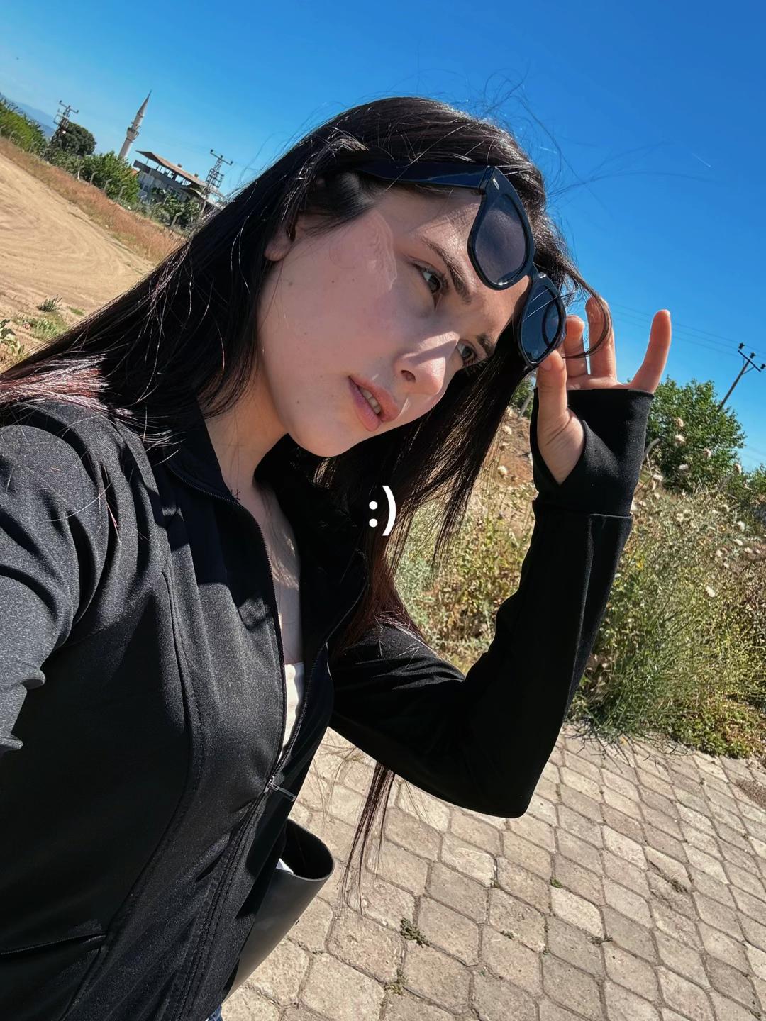 @Mina