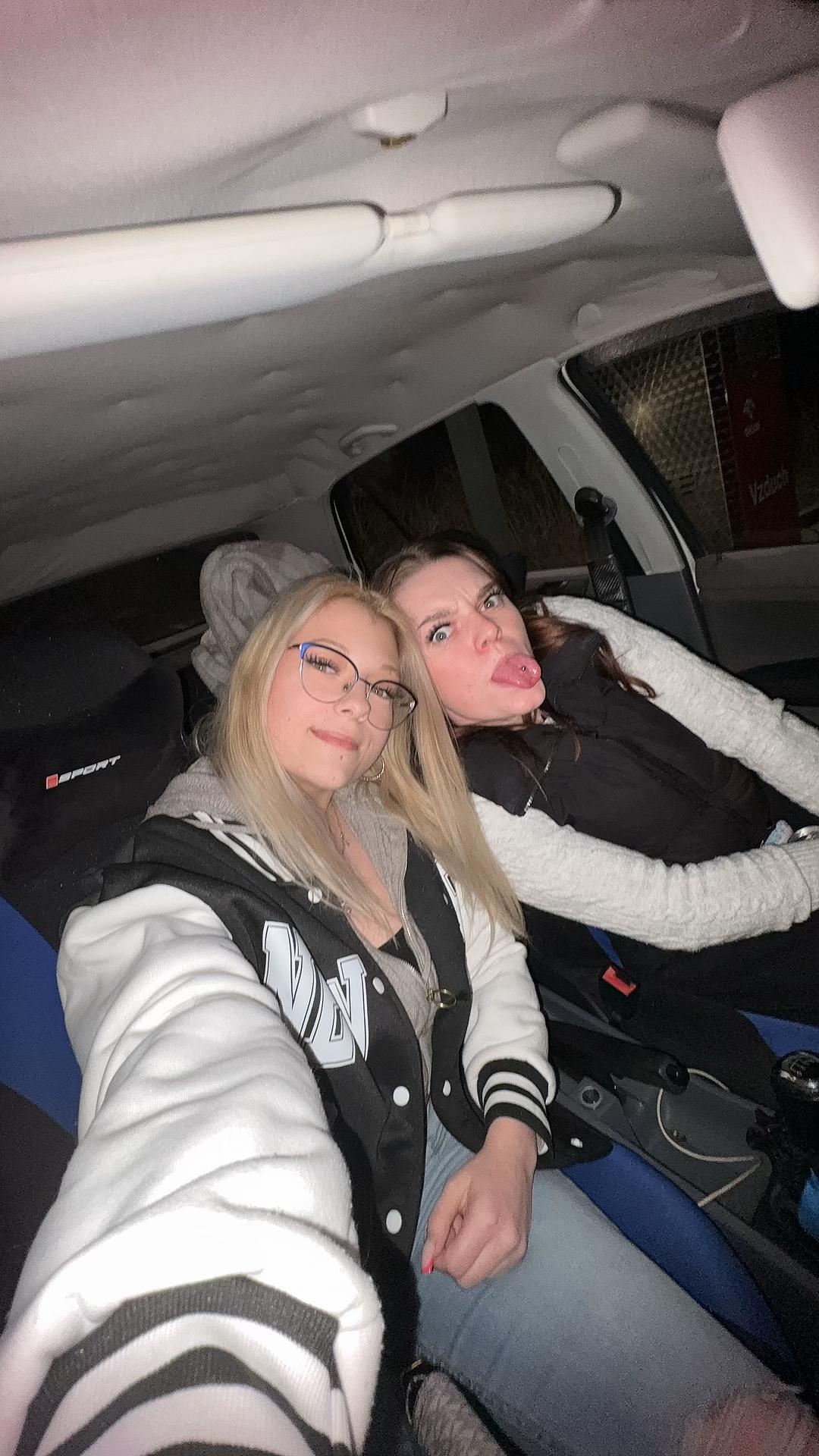 @Elinka🤔