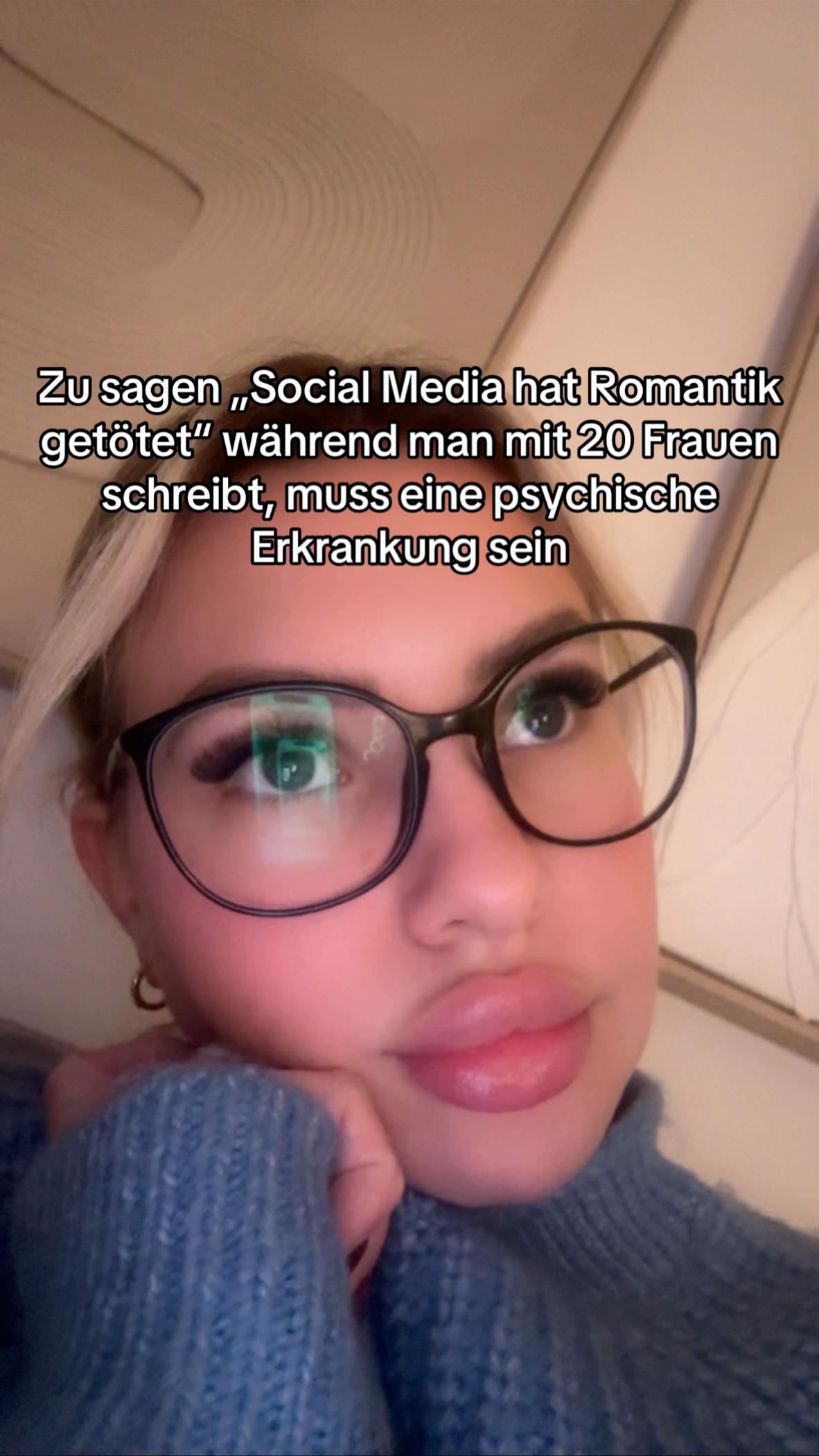 @𝓐𝓷𝓲𝓼𝓪🦋