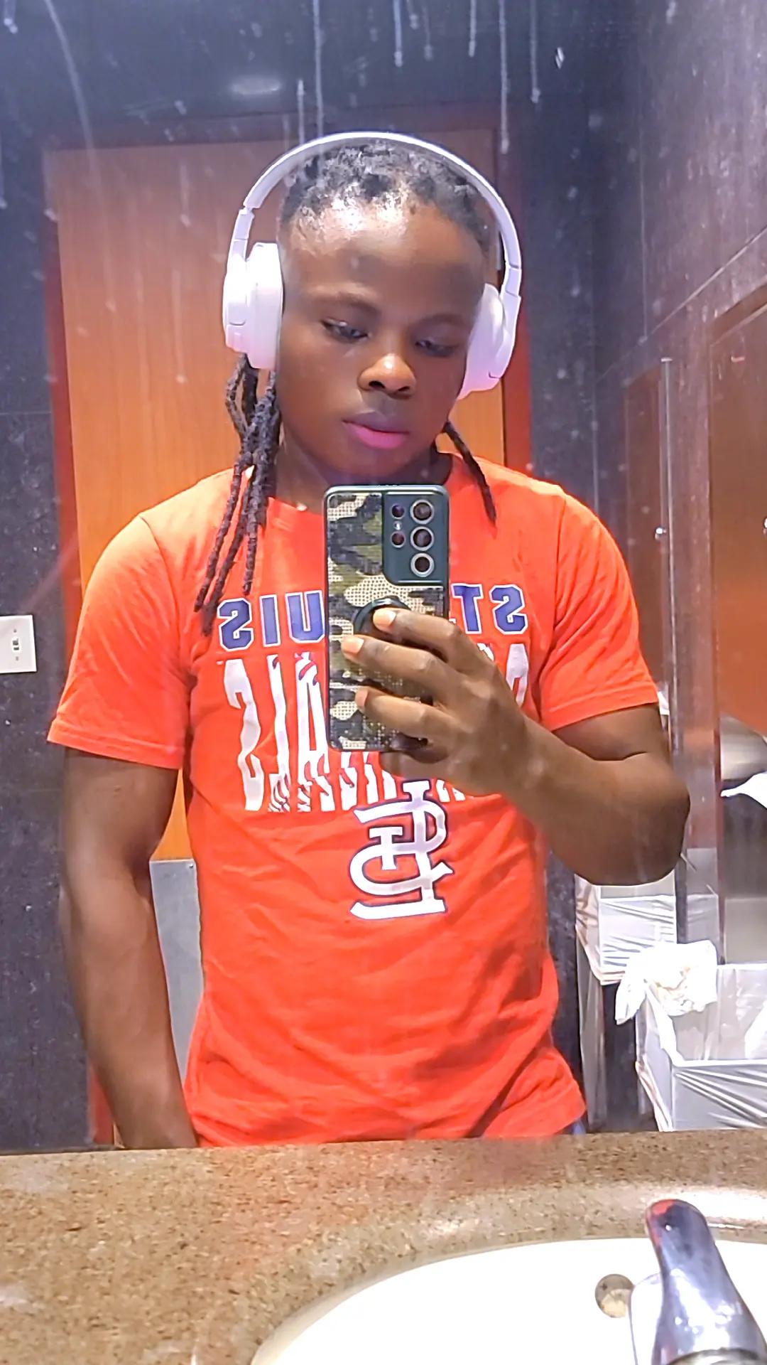 @Baraka Eliya 🇺🇲🇺🇲🇺🇬🇺🇬