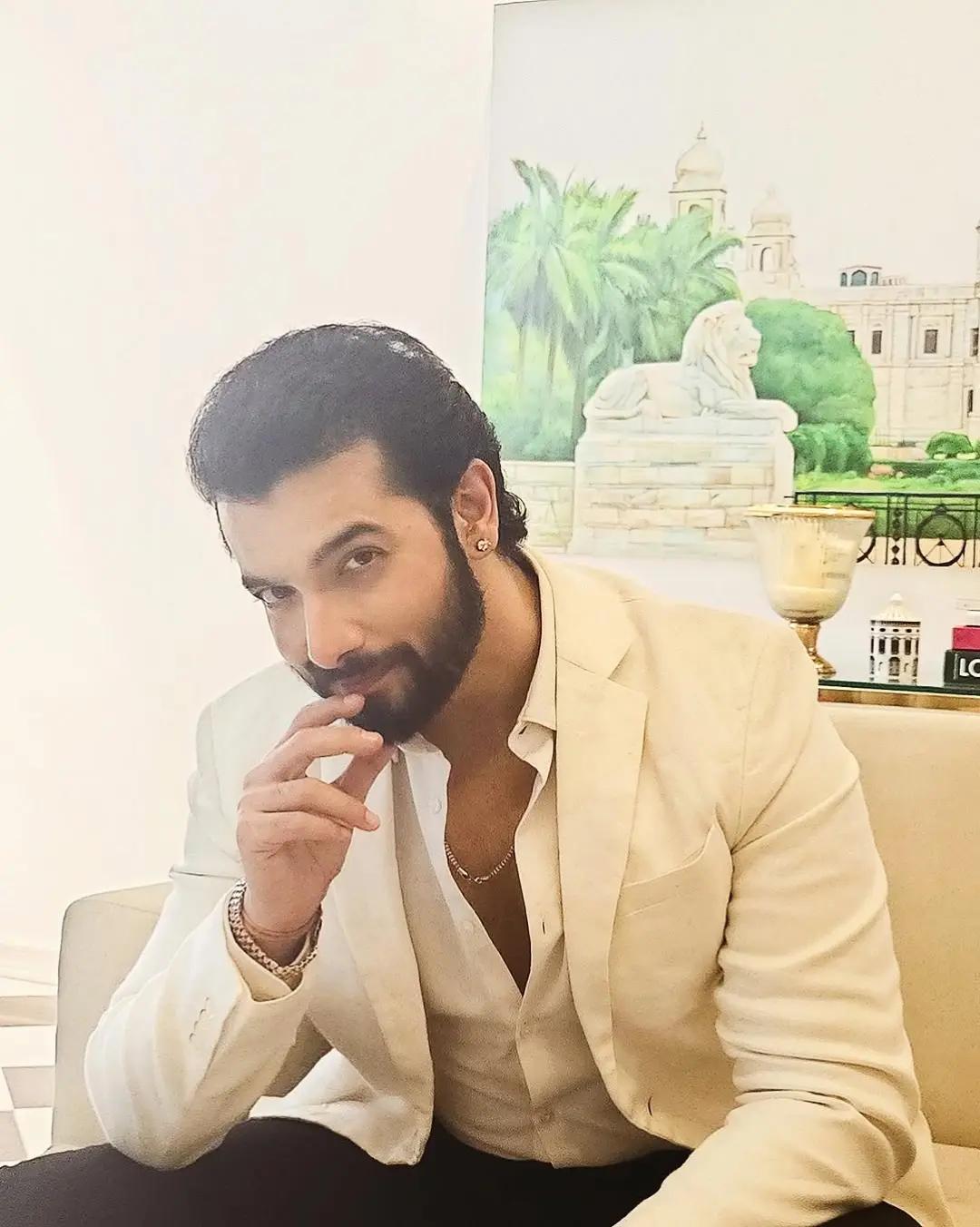 @Sharadmalhotra009☆
