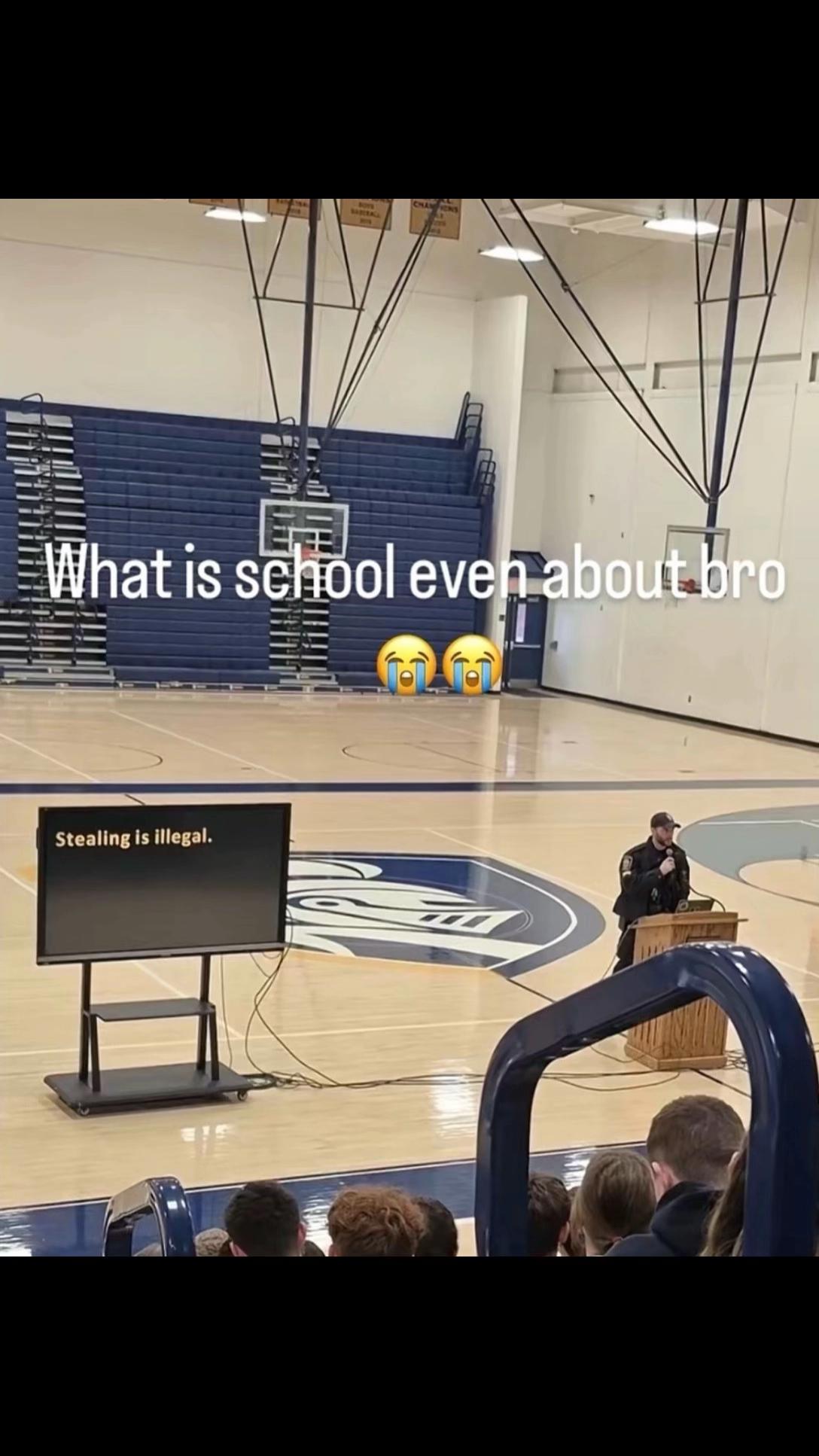 @Ralph🧎🏻&zwj;♀️