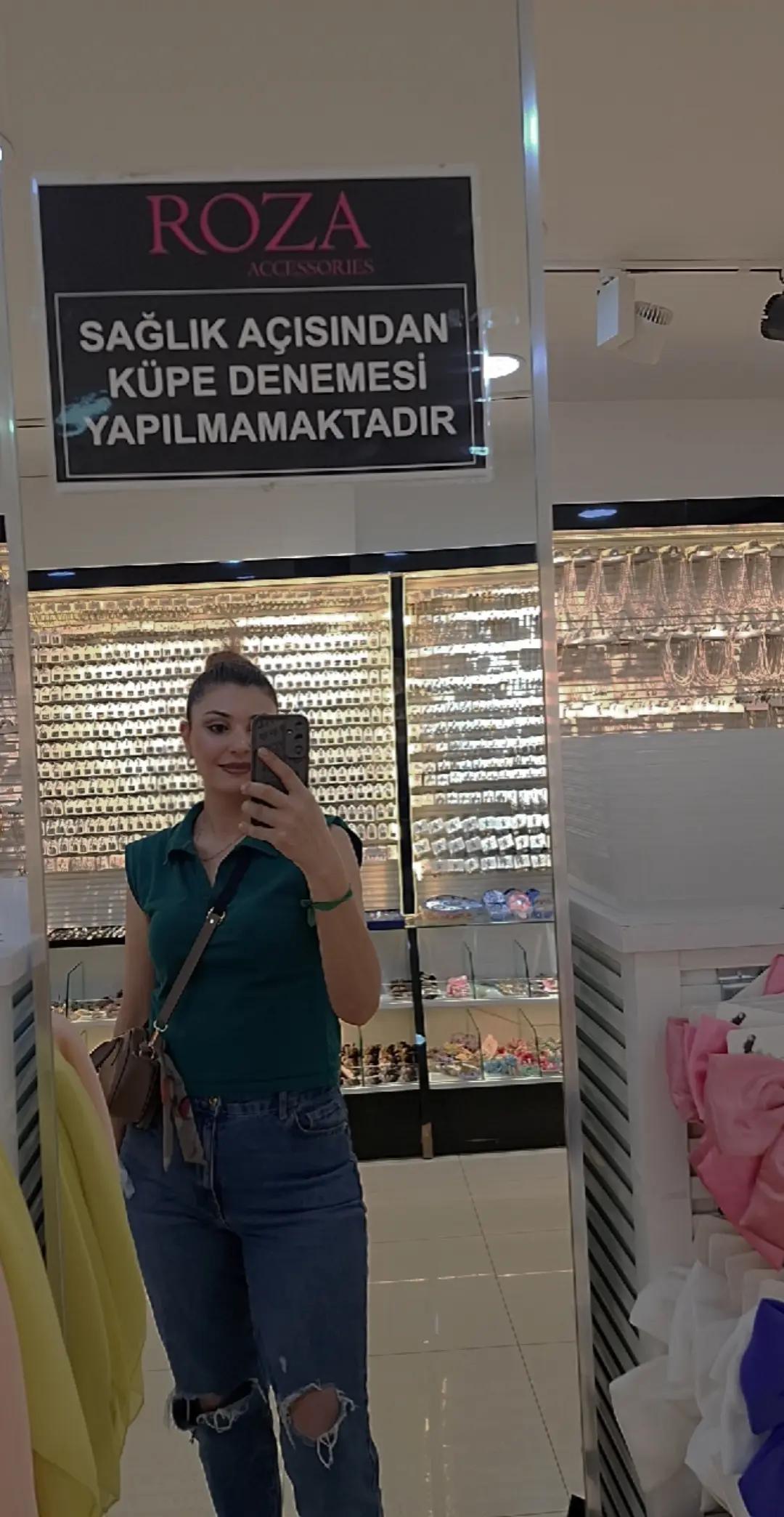 @özlem ilbeyi