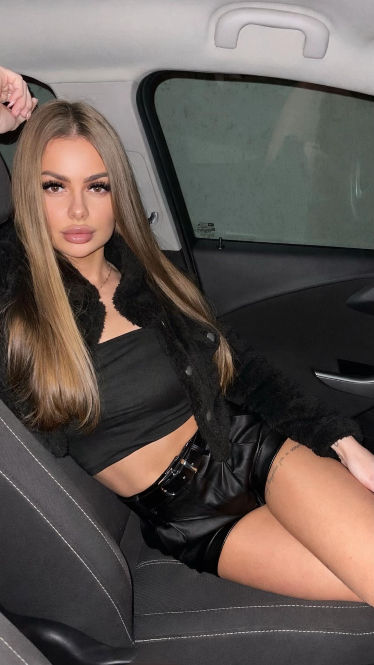 @Dominika Breszkó