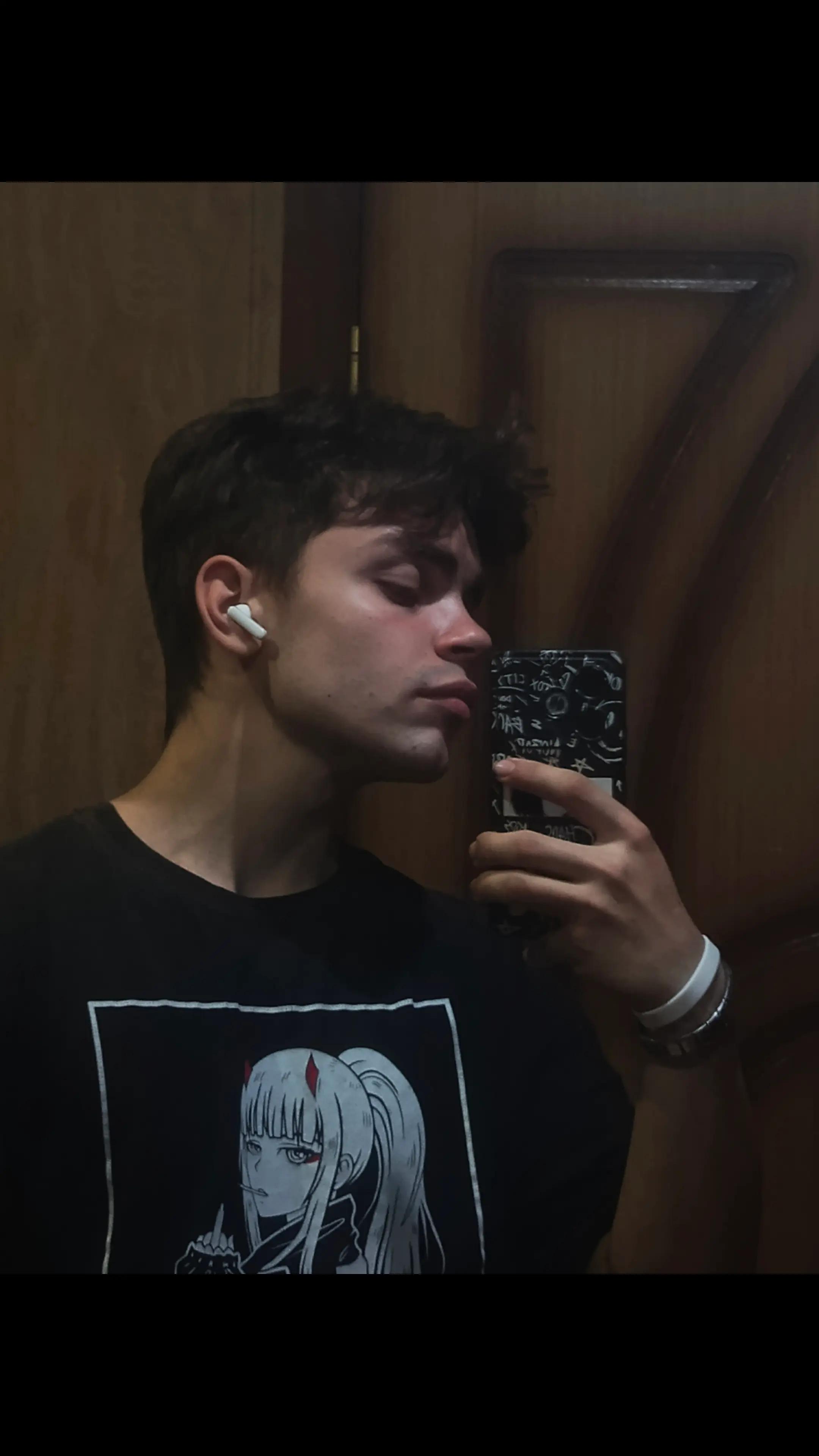 @<