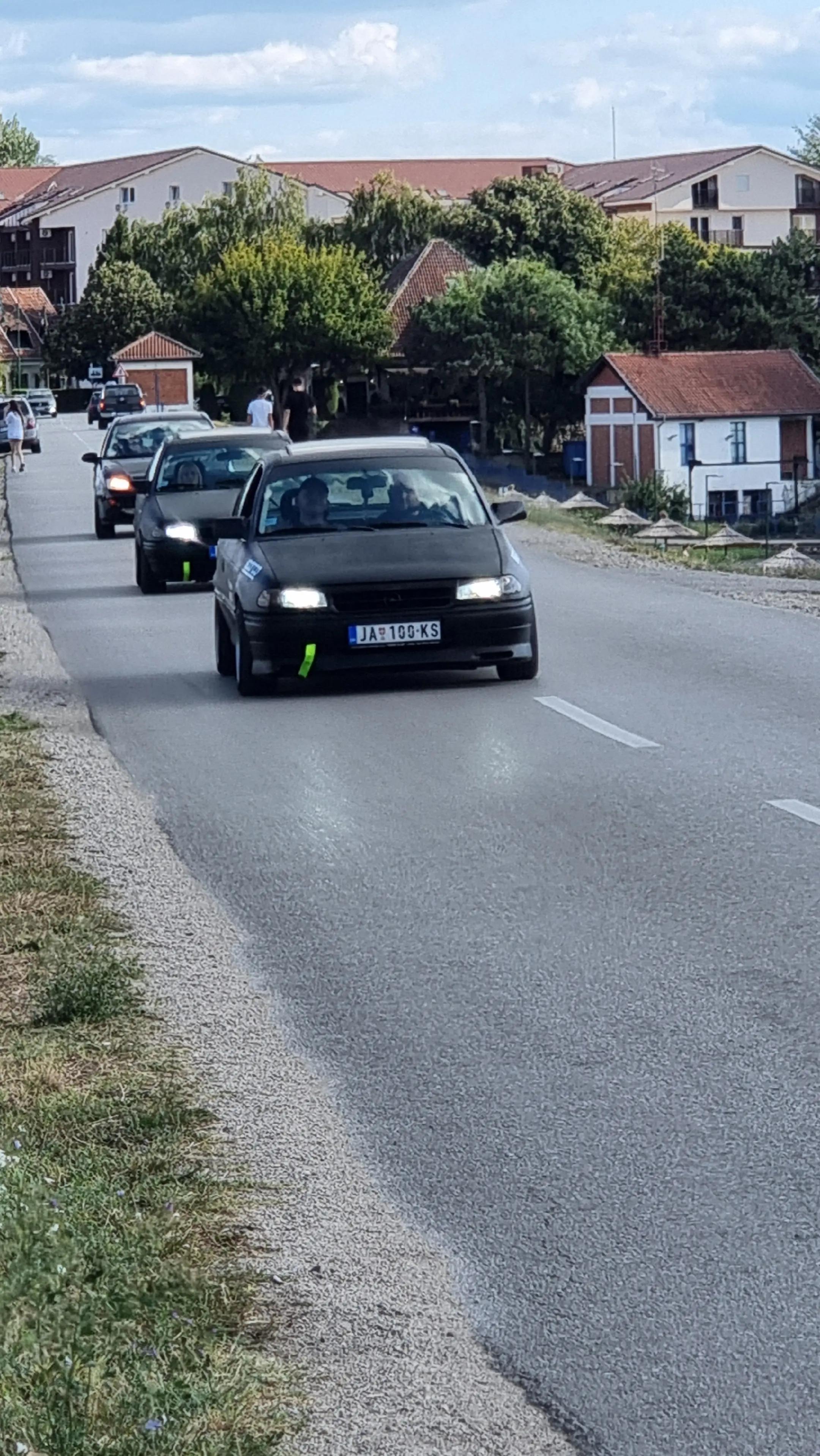 @guliša