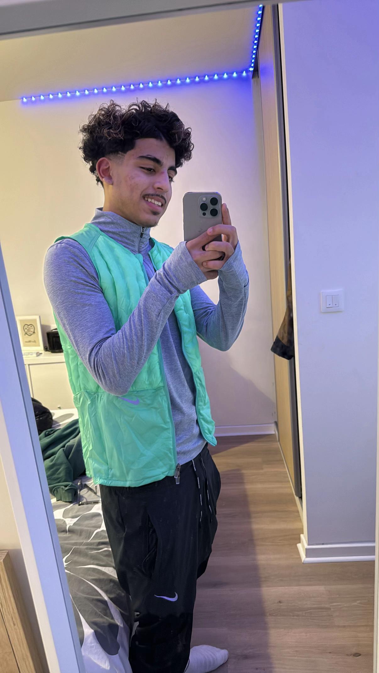@𝙔𝙎𝙏&rsquo;🏄🏽&zwj;♂️