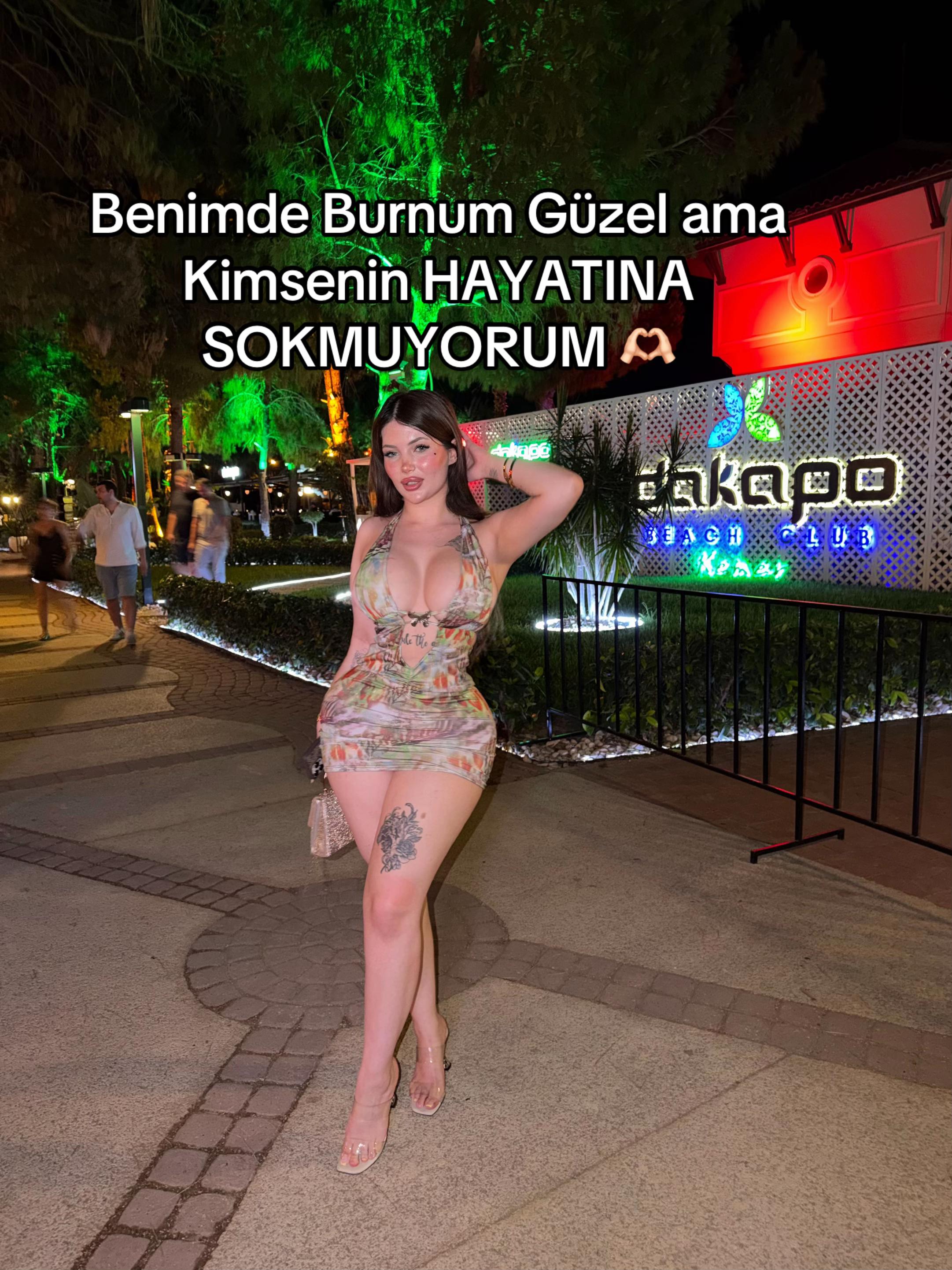 @hellodespina