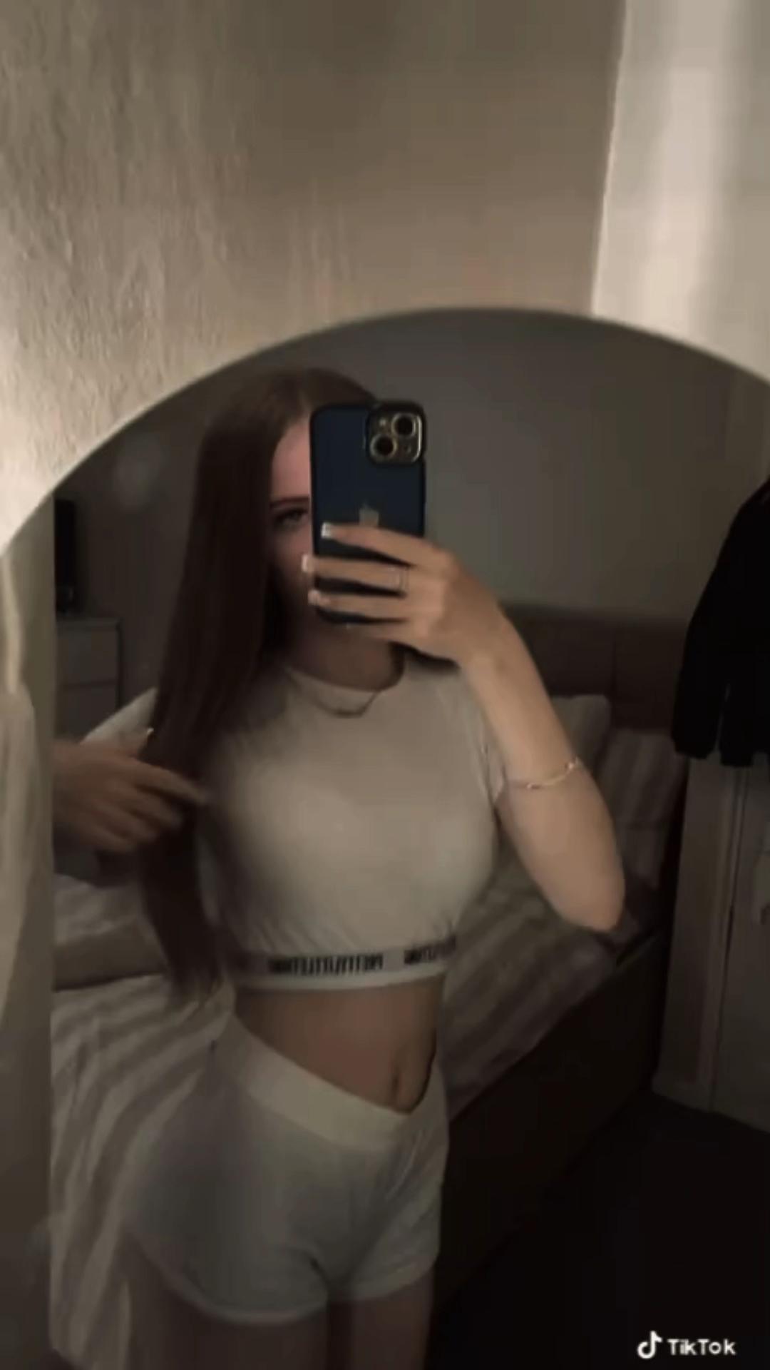 @𝘽𝙚𝙡𝙡𝙖~ꨄ