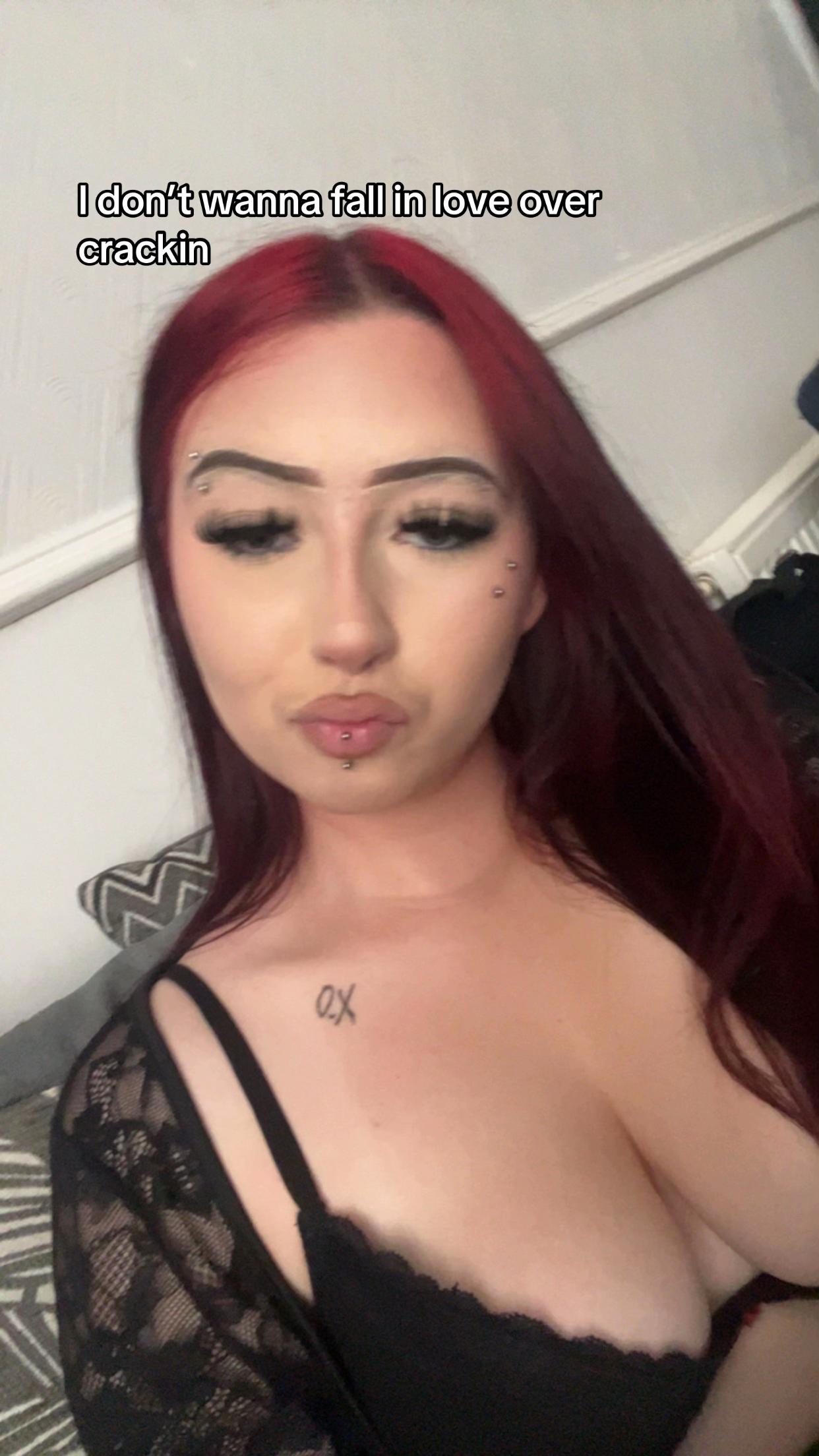 @justmechloe