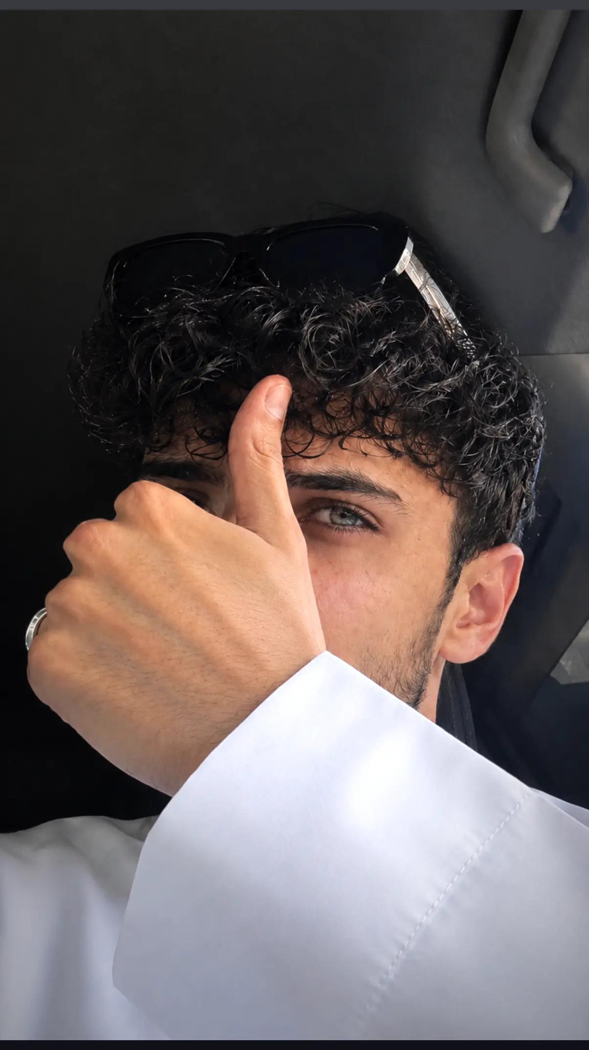 @ماجد/YE