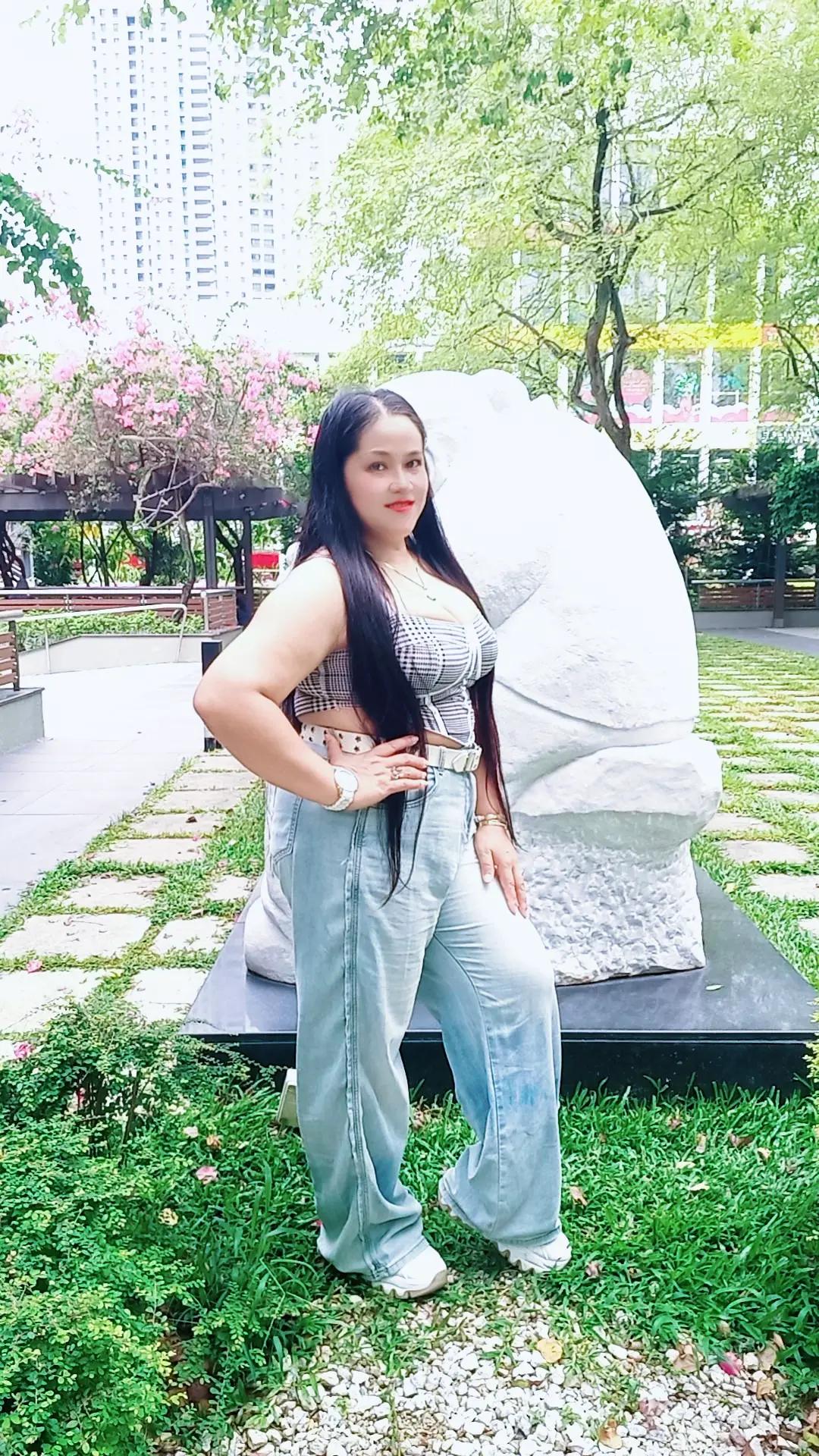 @❤️FLORA QUEEN❤️