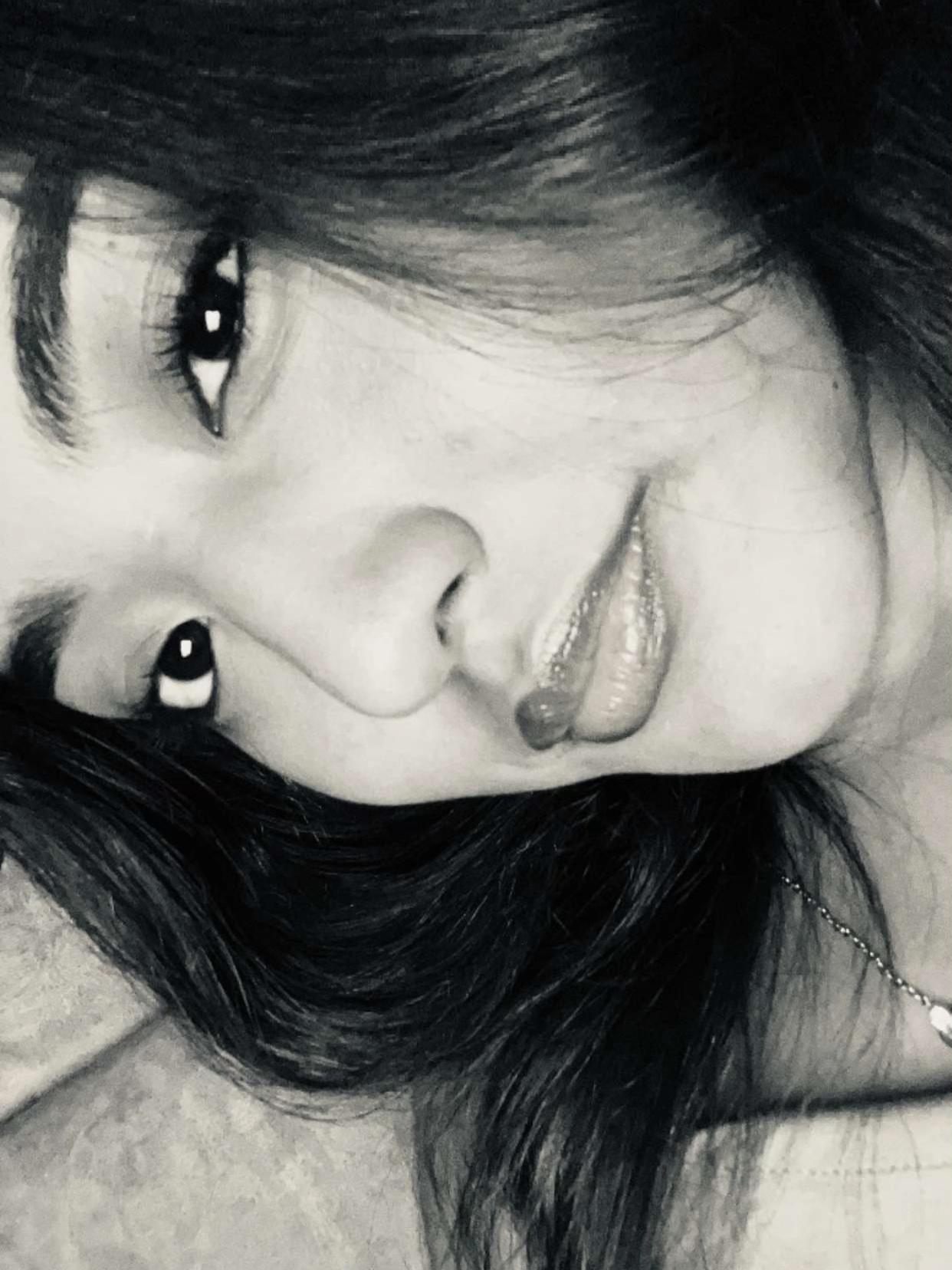 @limerentgaze_