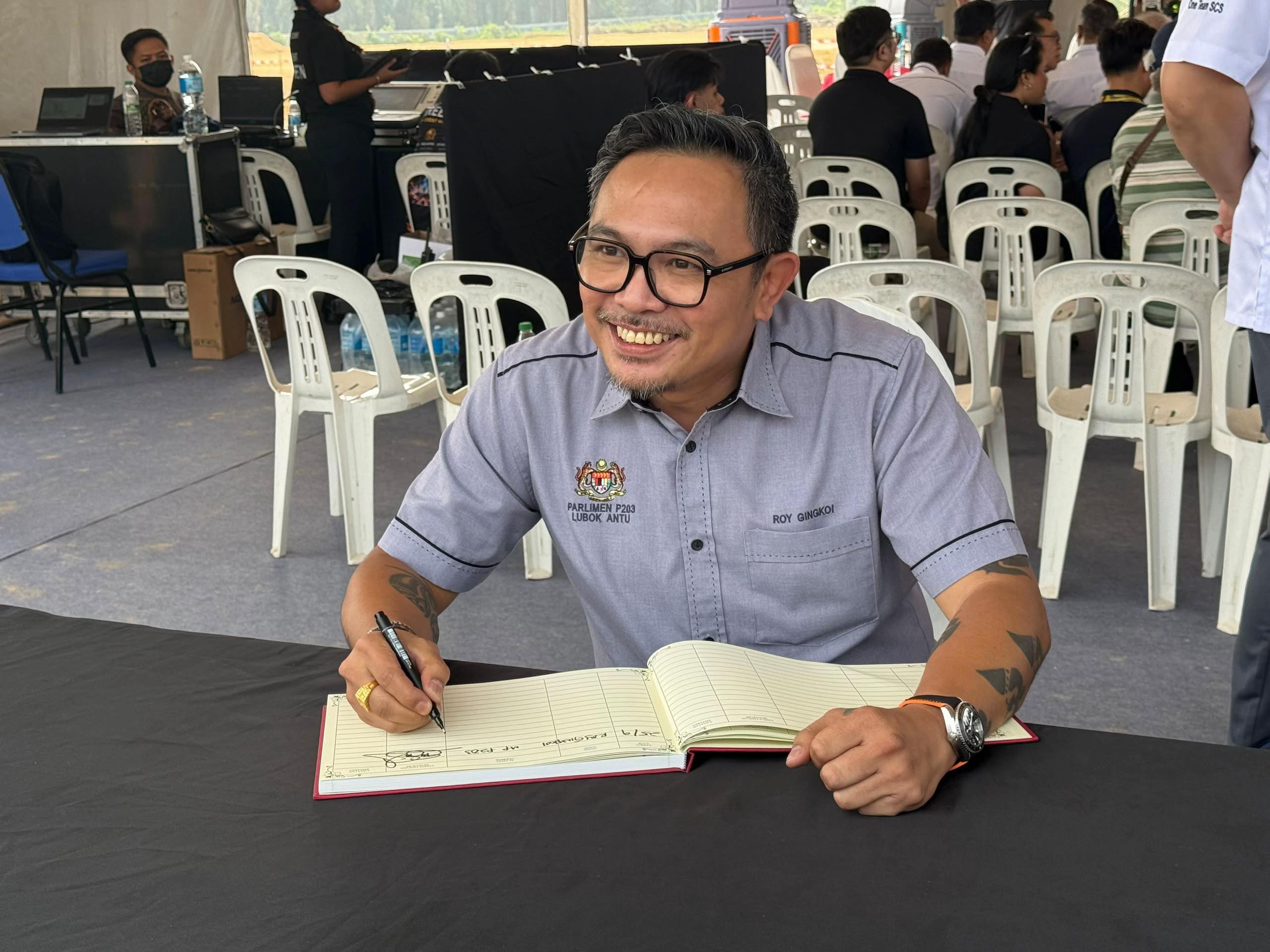 @Roy Angau Gingkoi