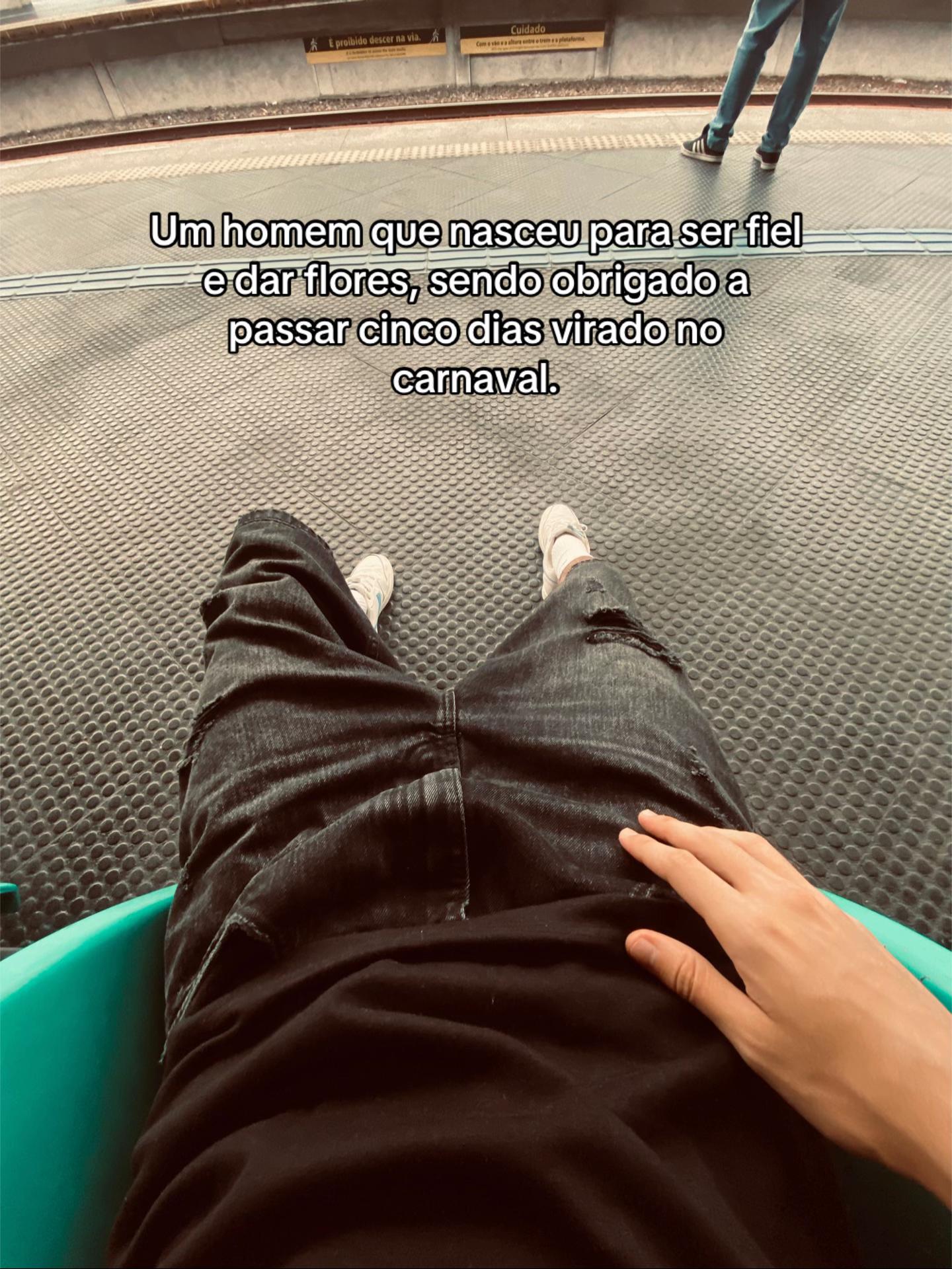 @????