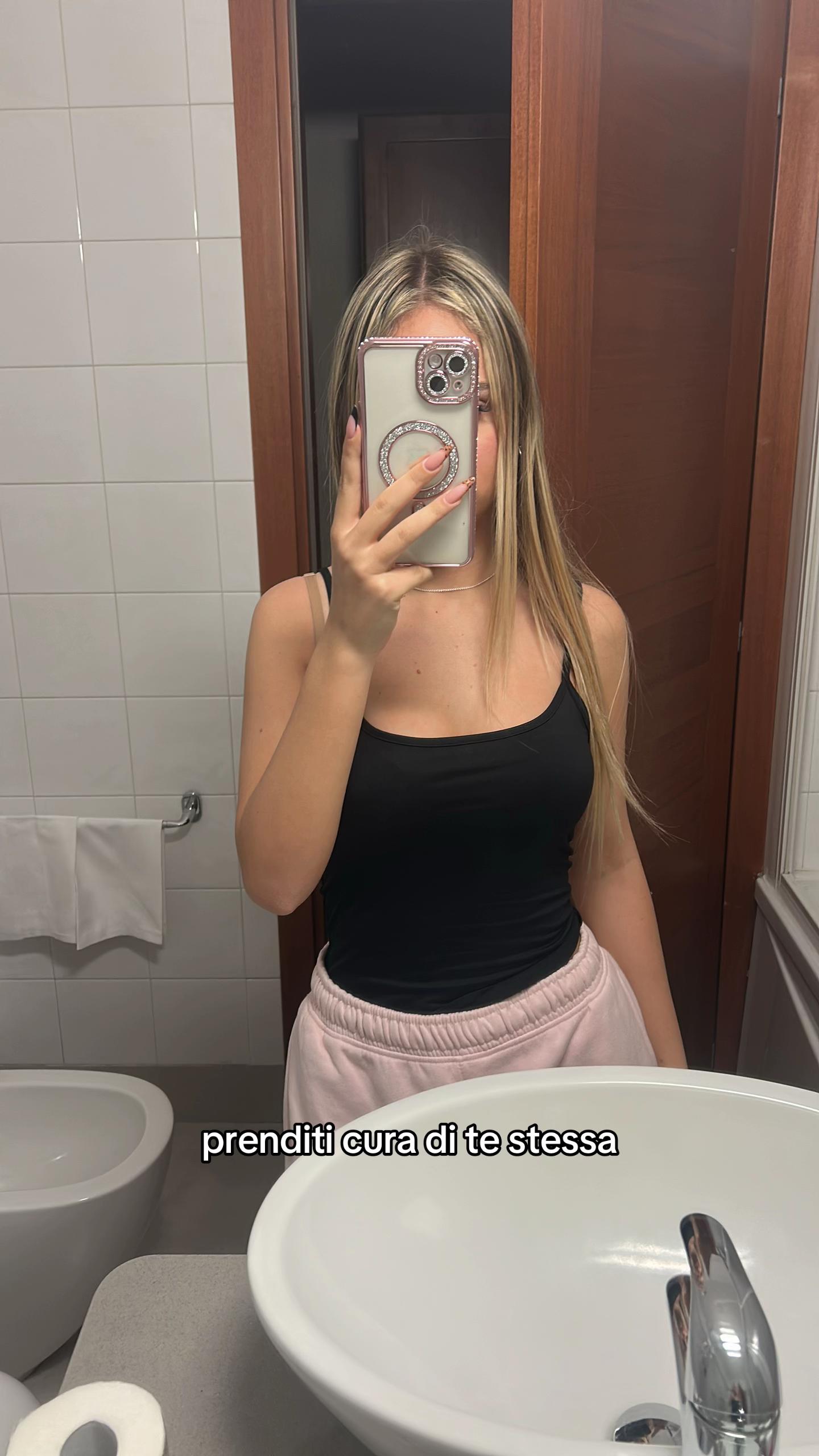 @rebeccamoret