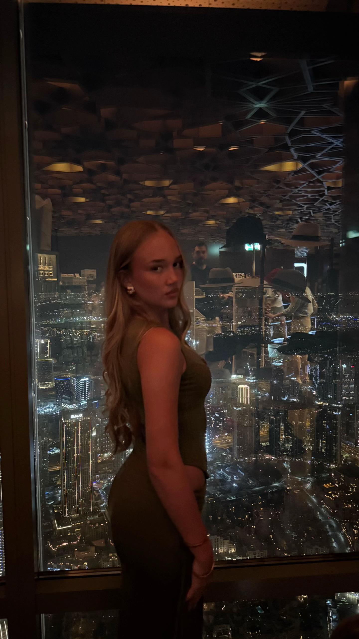 @александраメ𝟶