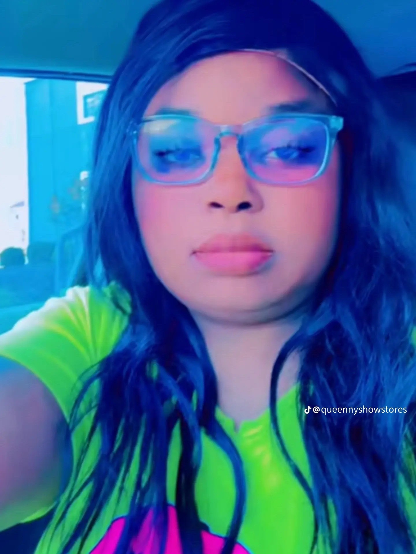 @Queennyshow