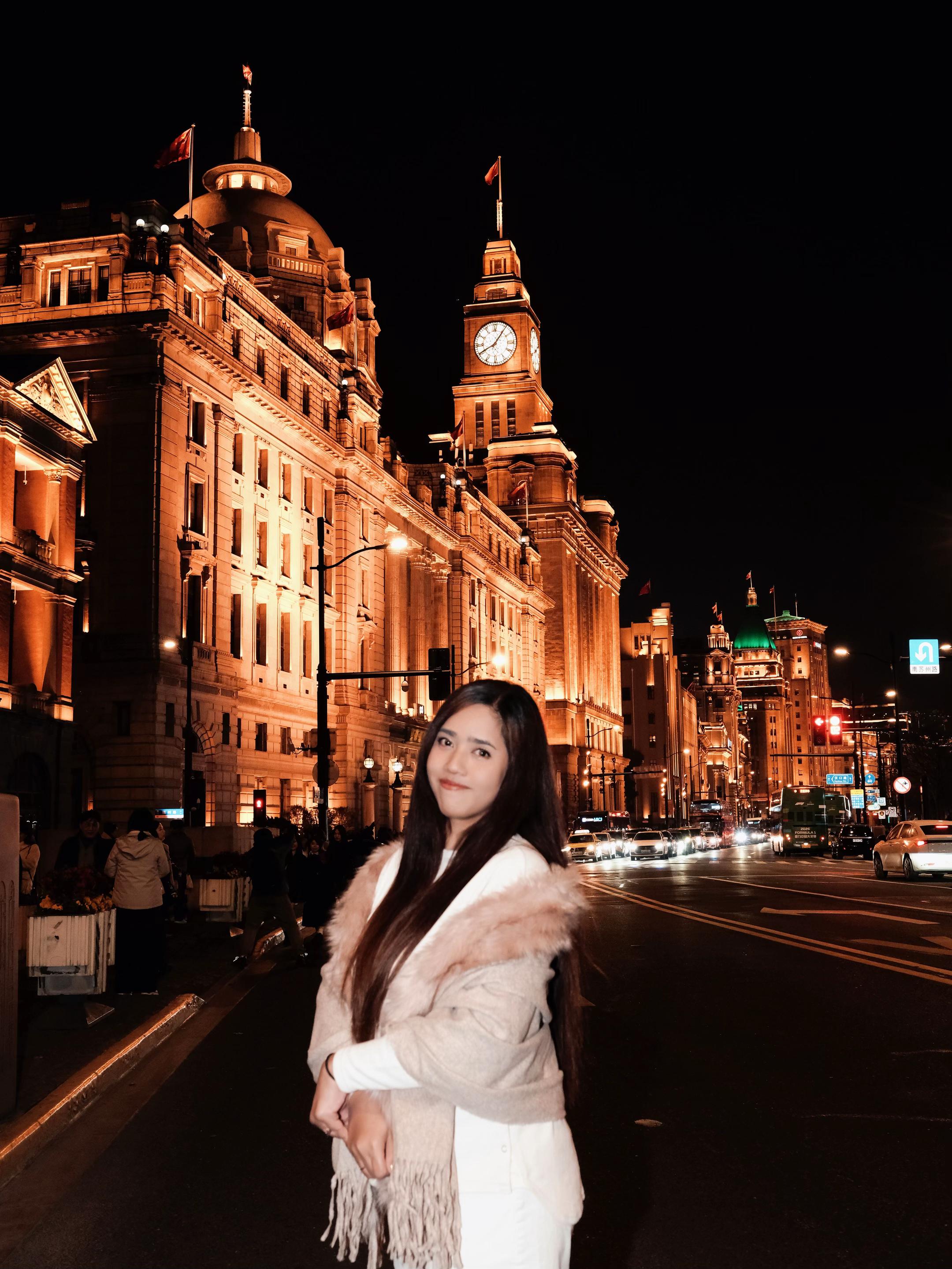 @Tang-Kwa Phatraravee
