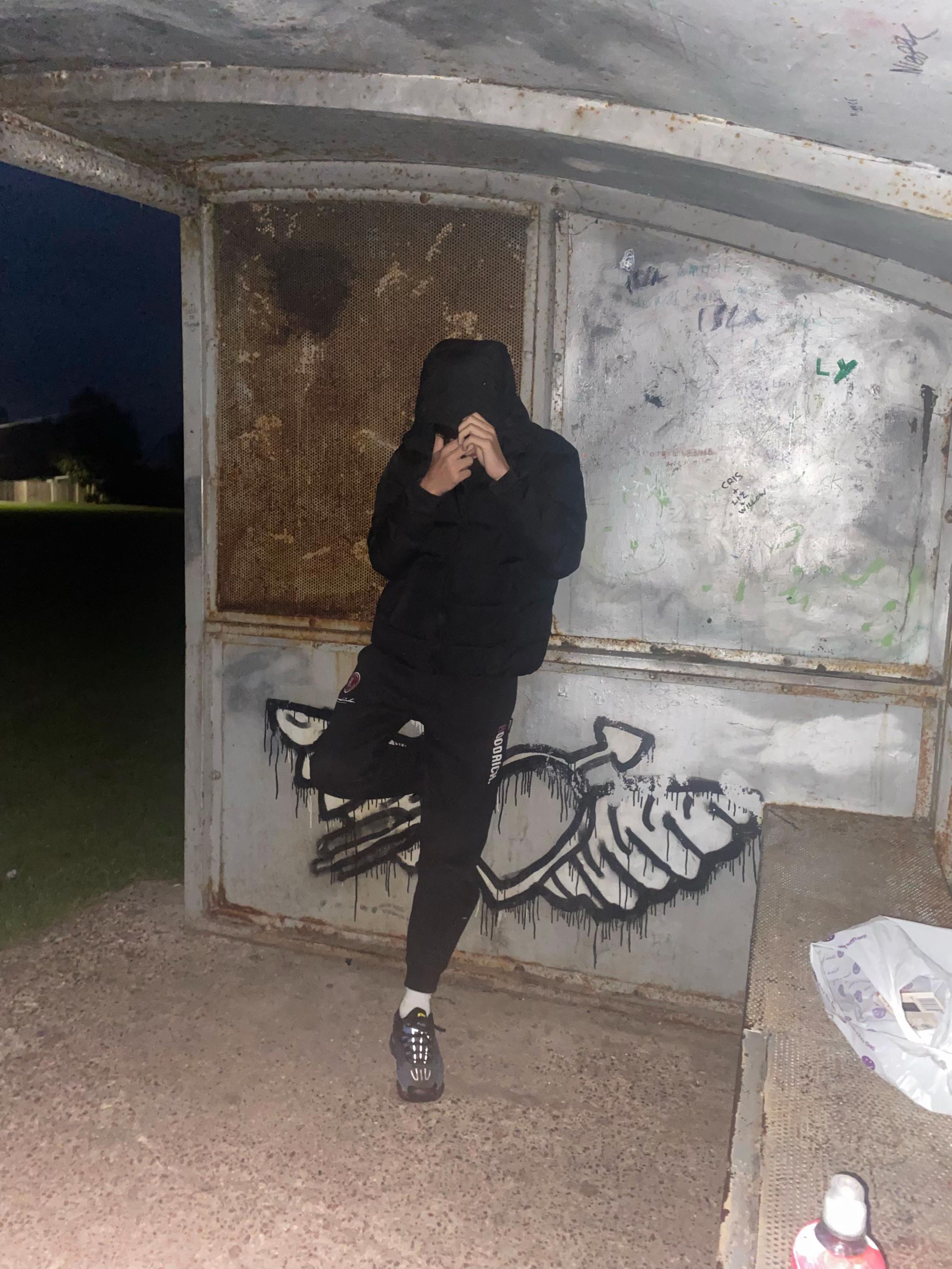 @S K N 🏴