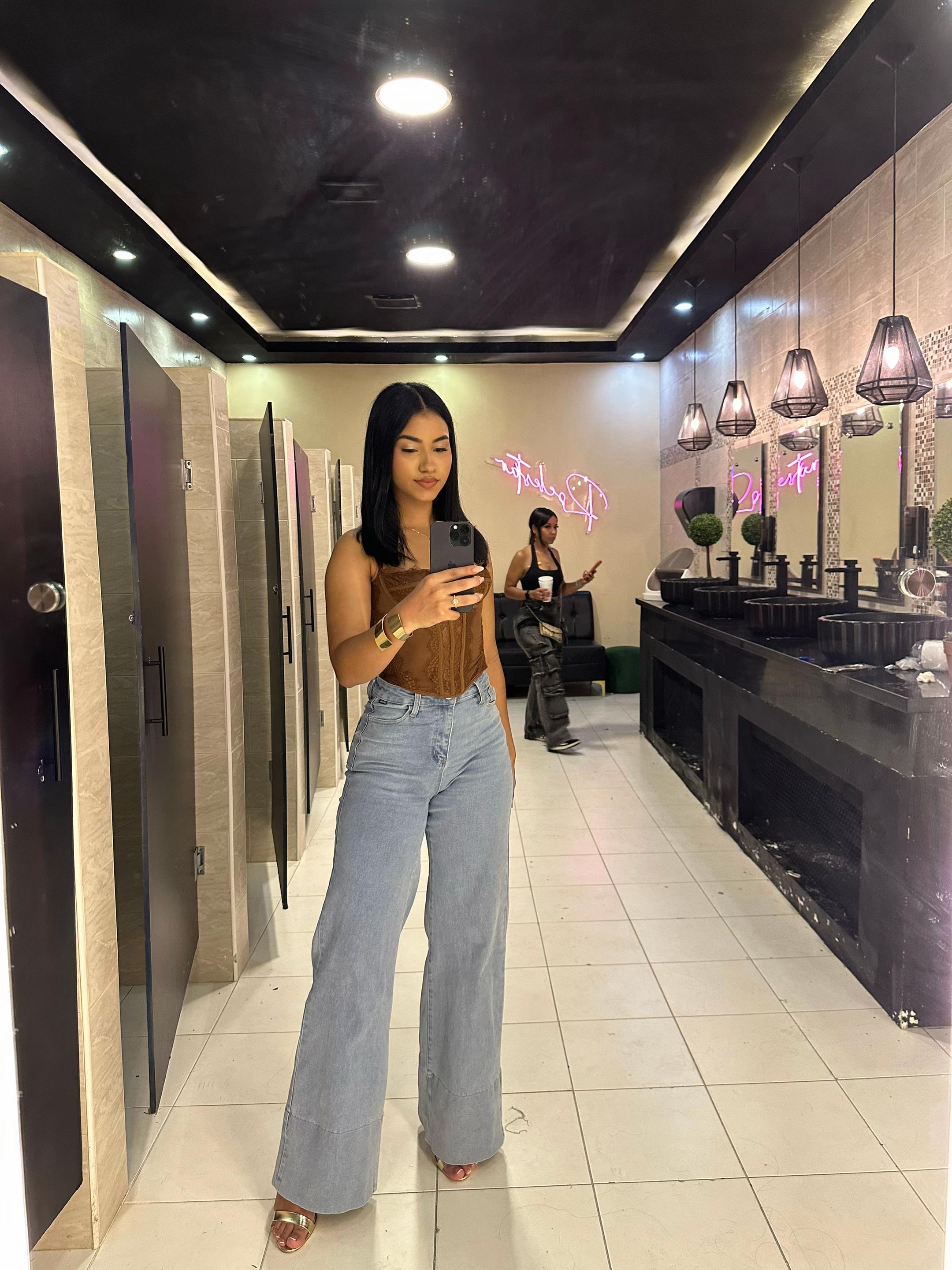 @✈️🥭Lisairis Medina❤️👸🏻