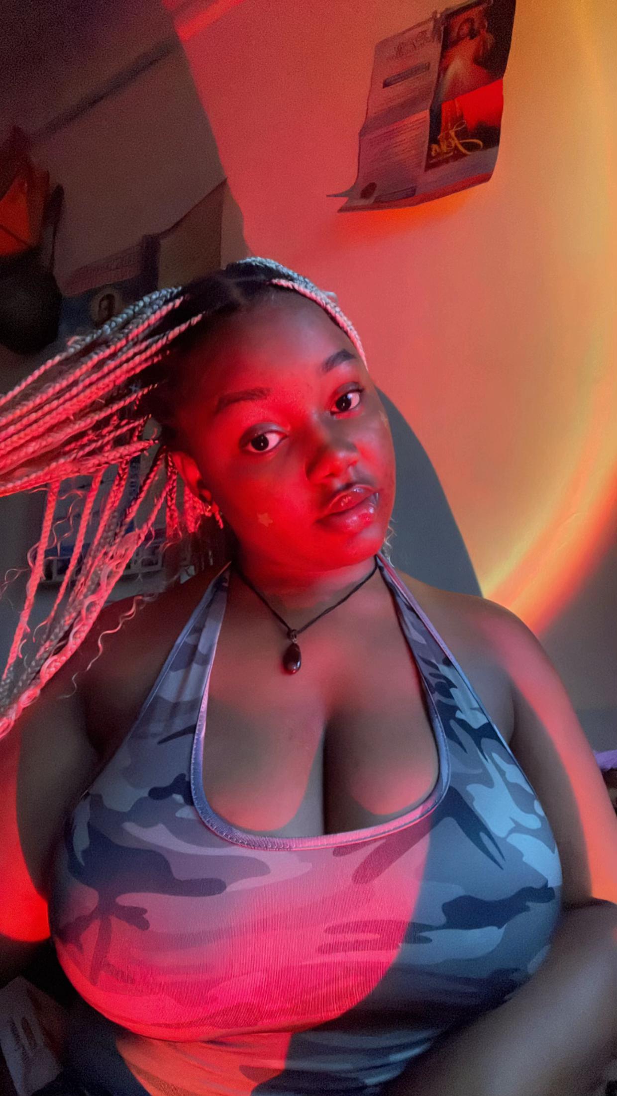 @🧚&zwj;♂️Anna🫧🌸🖤