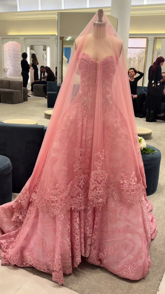 @anna | bridal stylist