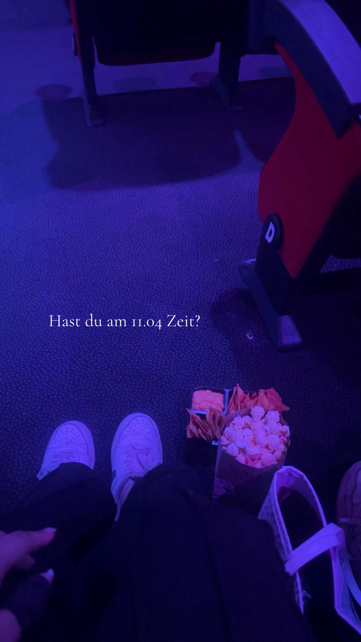 @~<3
