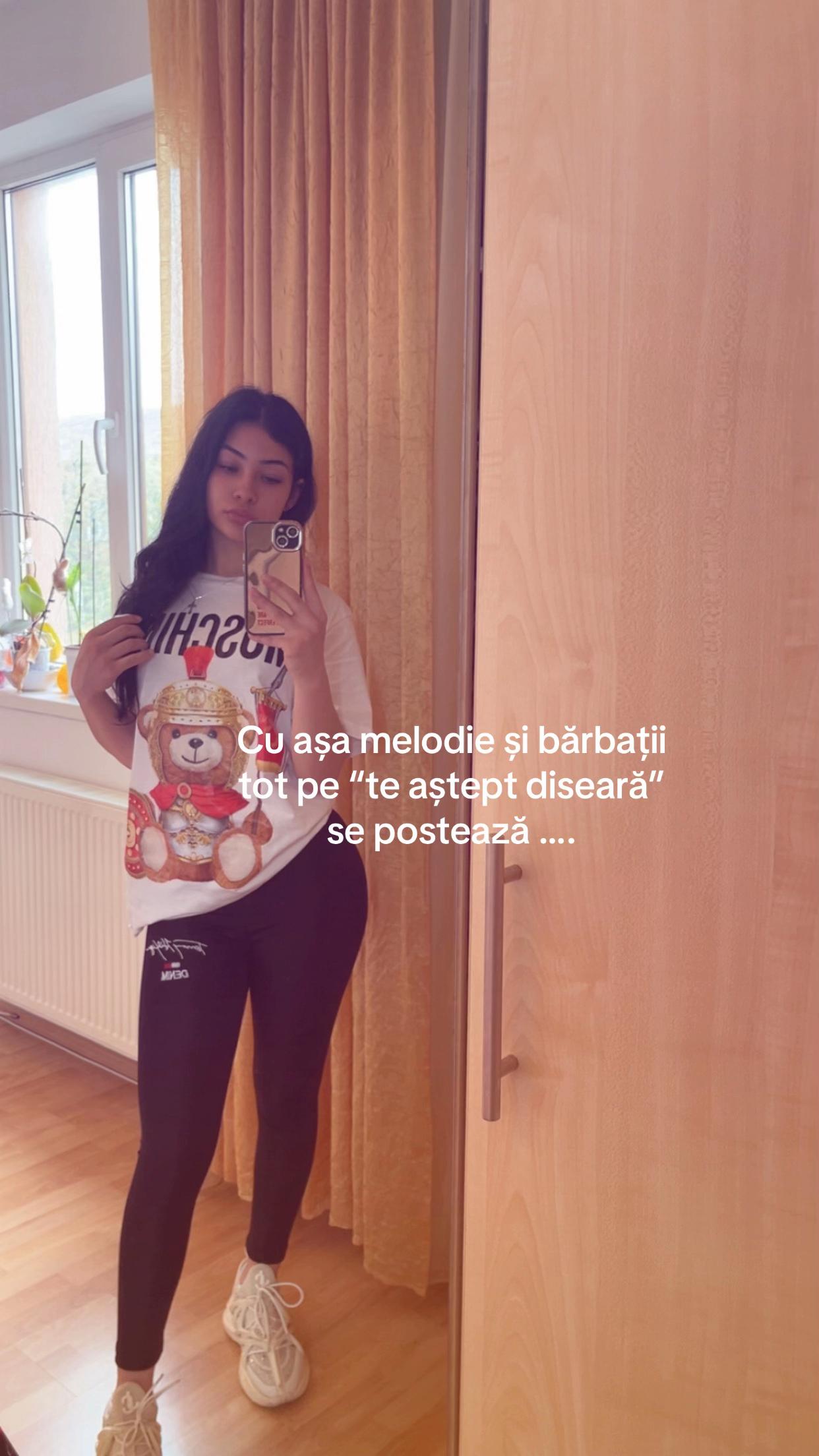 @_.gina_.aaa