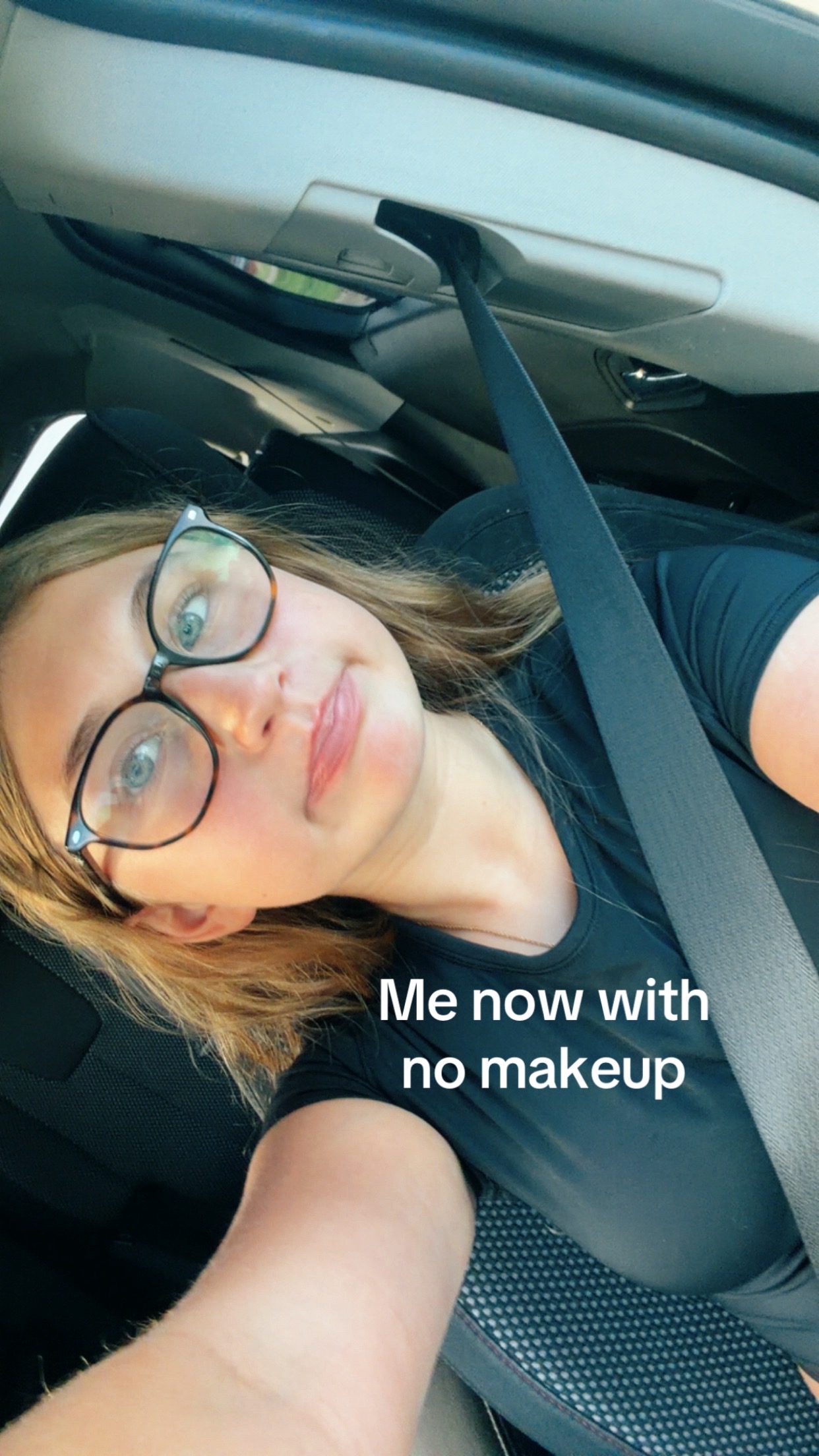 @🦄