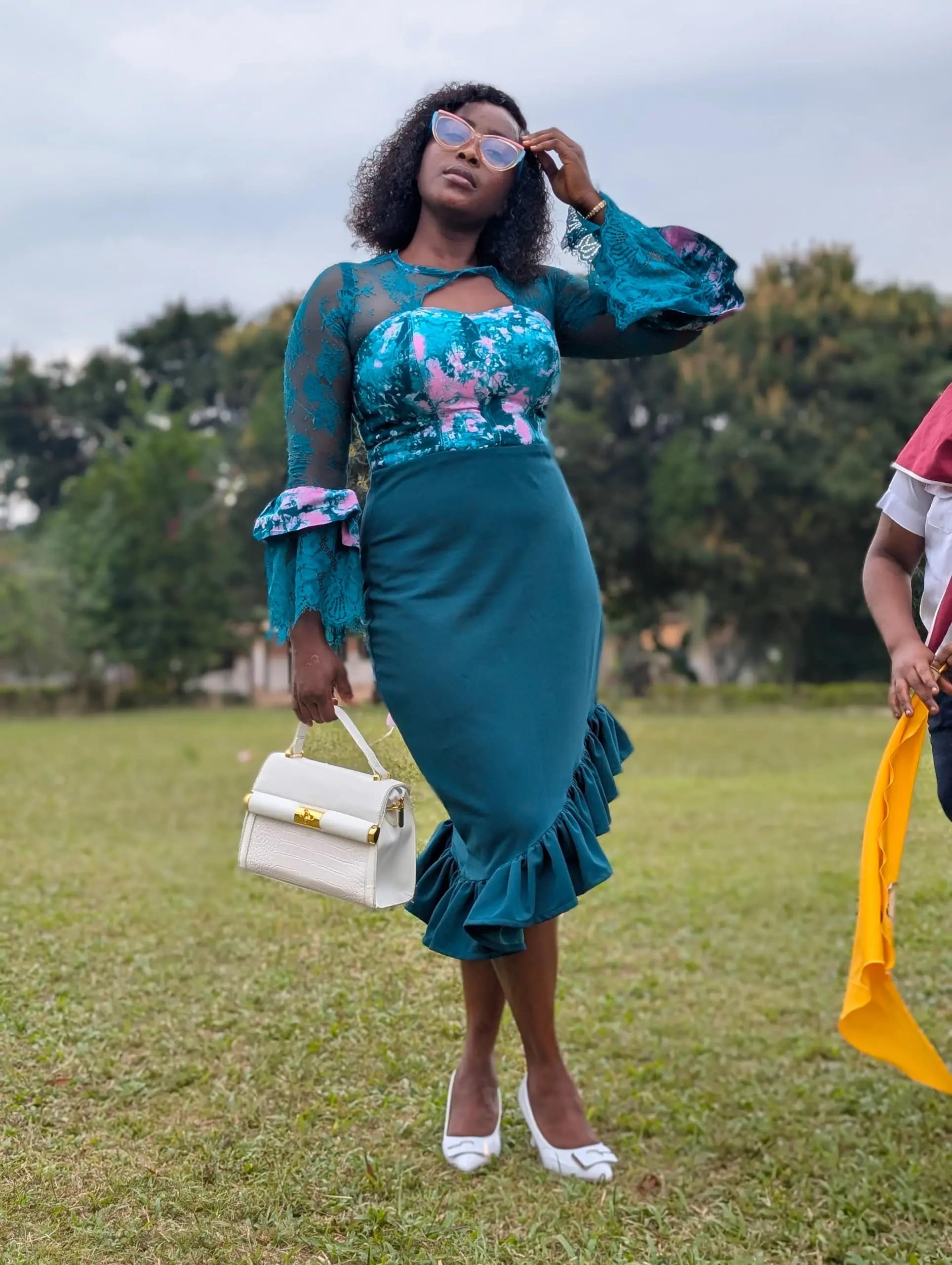 @Ama💙Sly✨️ Gee