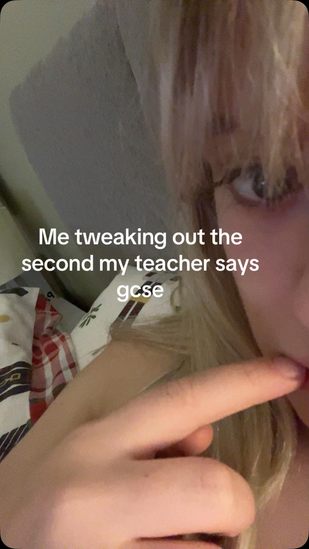 @defo.not.phoebee