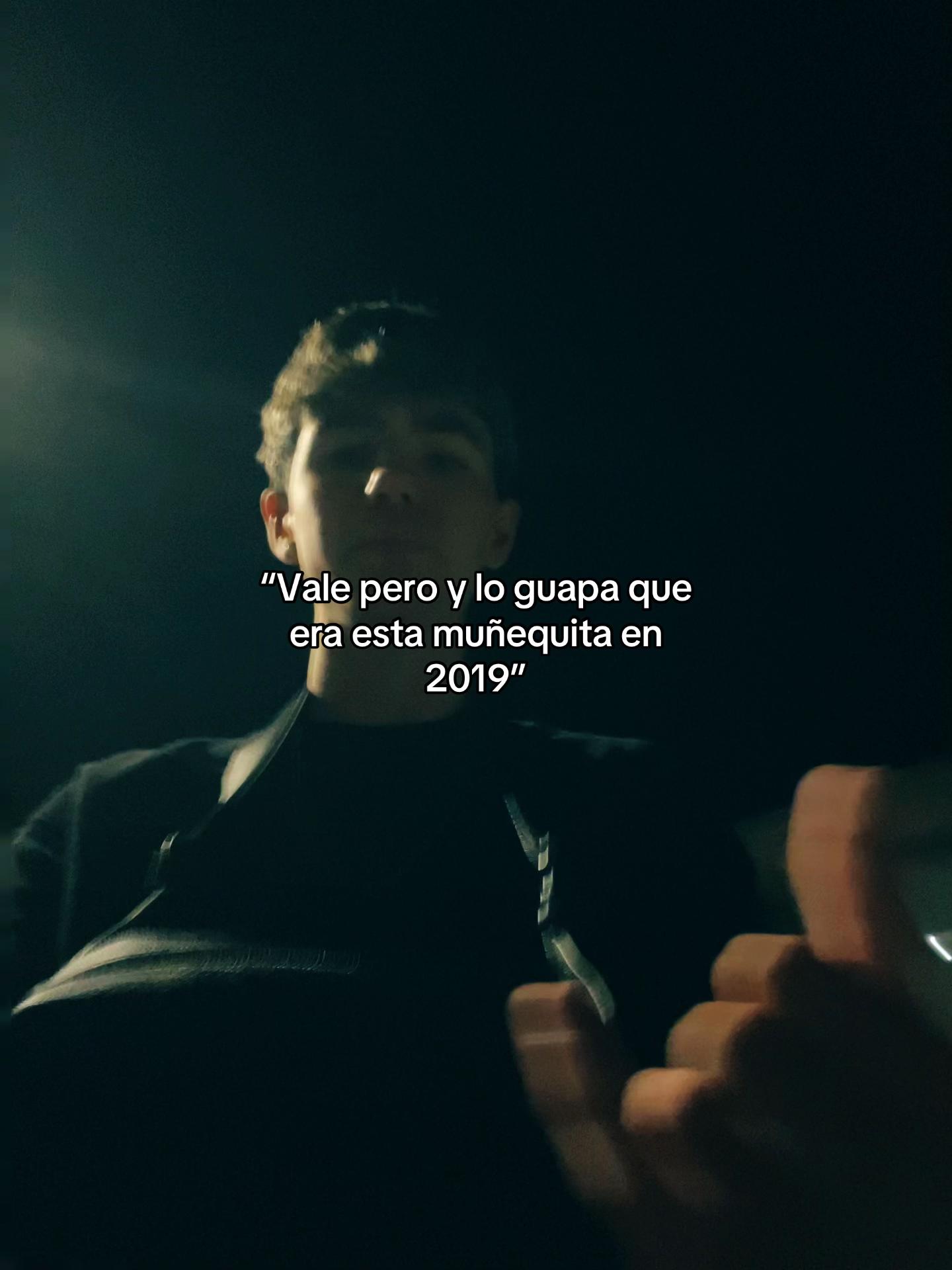 @𝐀𝐥𝐞𝐣𝐚𝐧𝐝𝐫𝐨 