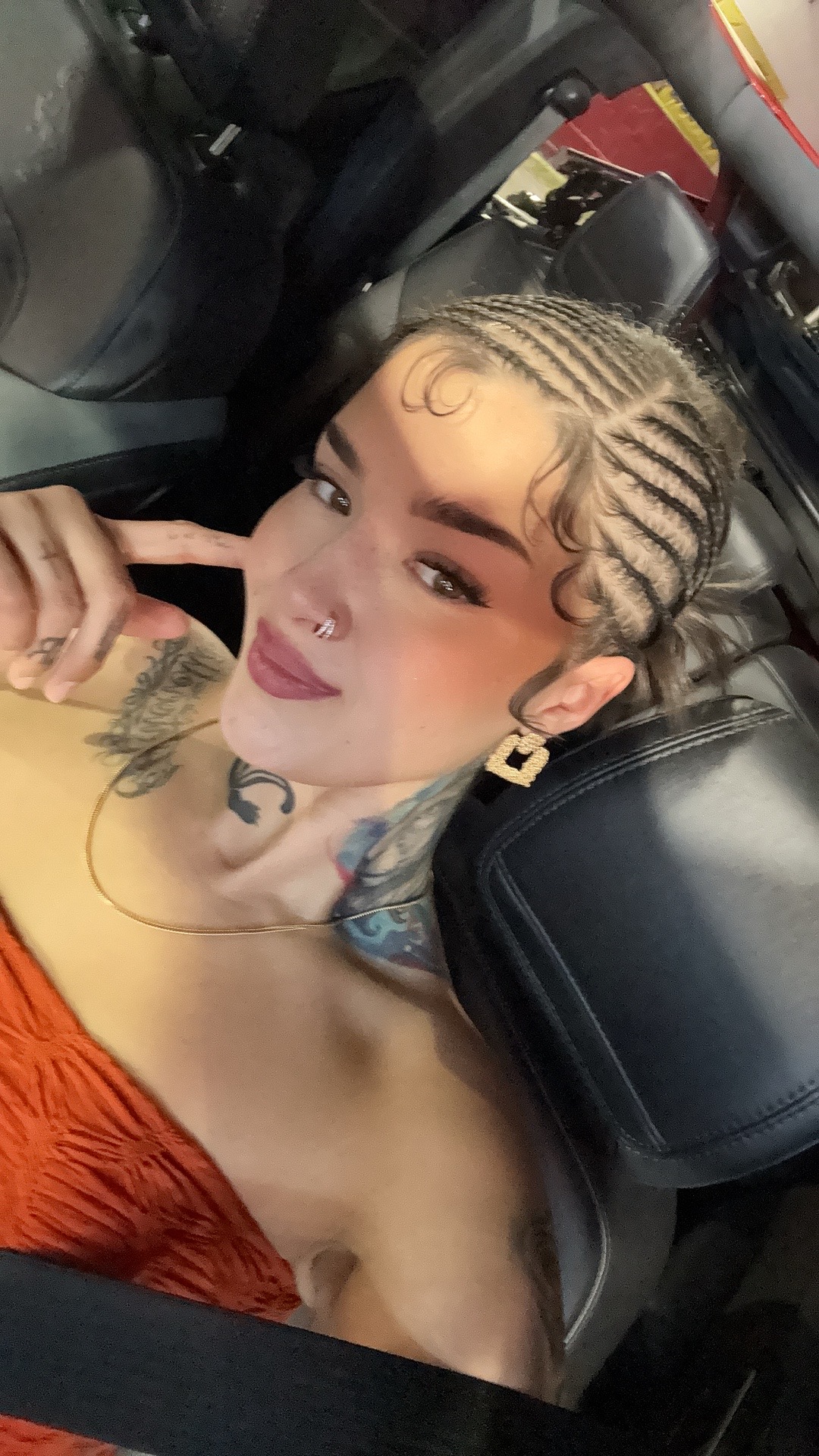@Fart queen ๐๐จ